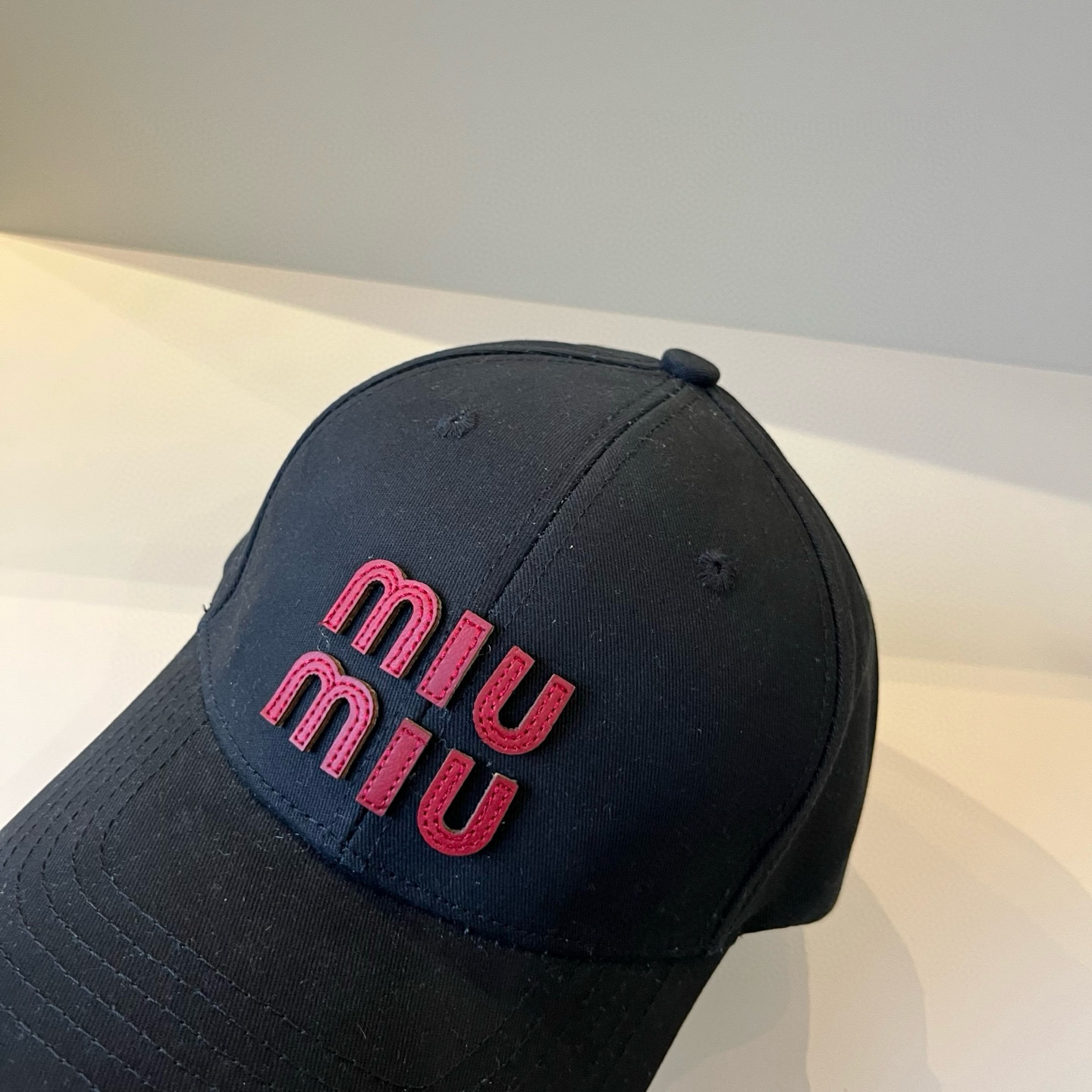  谬谬miumiu 原单春夏新款棒球帽，正品开模订制，原版做工细致质量超赞！