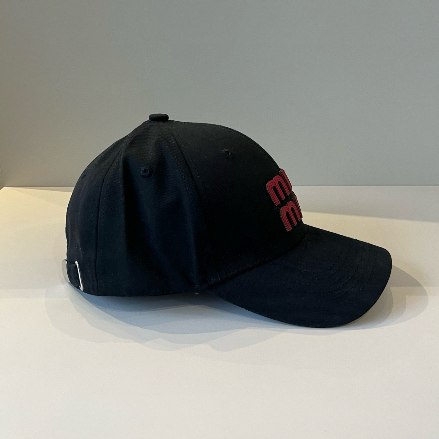  谬谬miumiu 原单春夏新款棒球帽，正品开模订制，原版做工细致质量超赞！