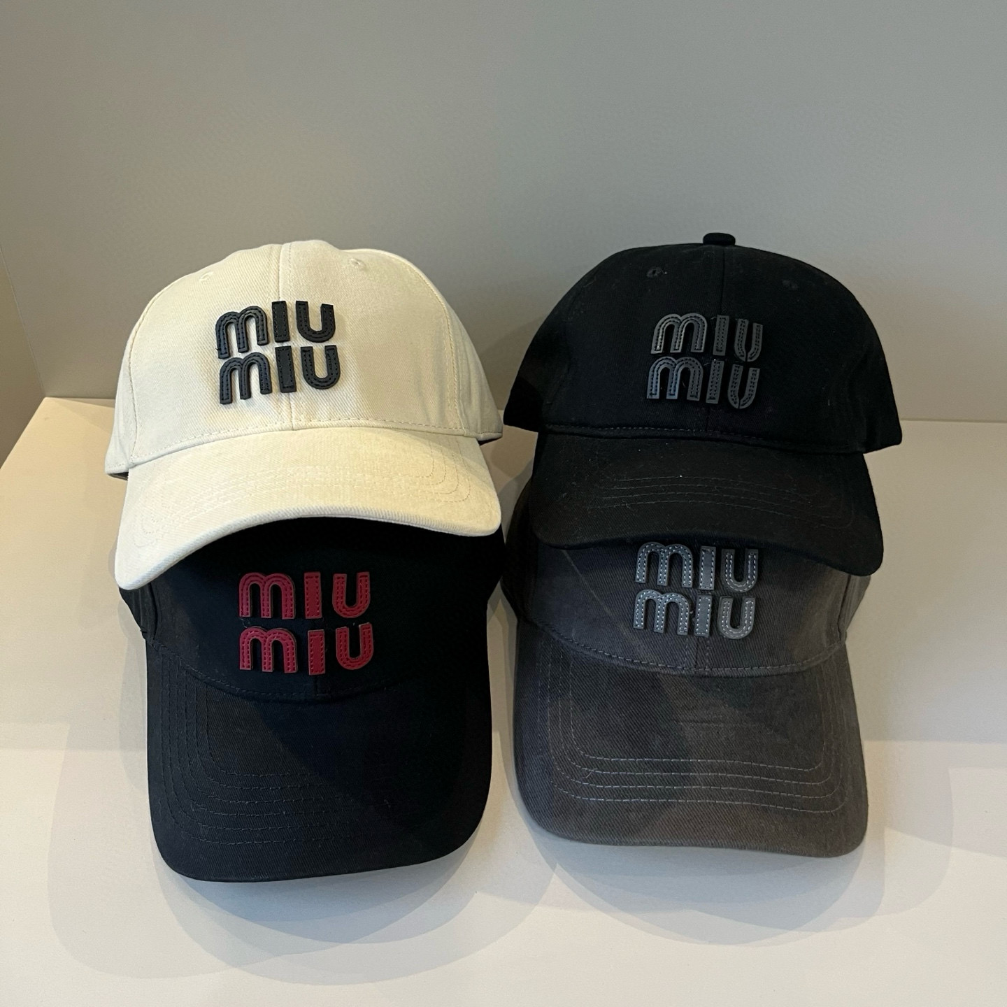  谬谬miumiu 原单春夏新款棒球帽，正品开模订制，原版做工细致质量超赞！