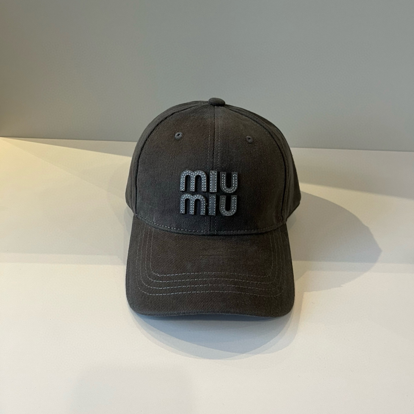  谬谬miumiu 原单春夏新款棒球帽，正品开模订制，原版做工细致质量超赞！