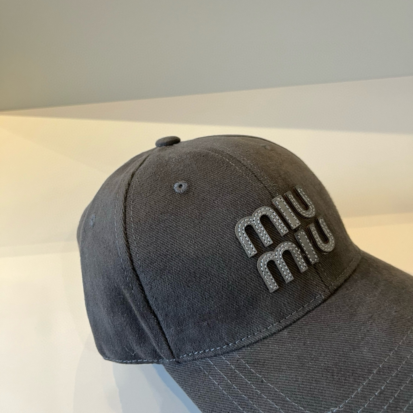  谬谬miumiu 原单春夏新款棒球帽，正品开模订制，原版做工细致质量超赞！