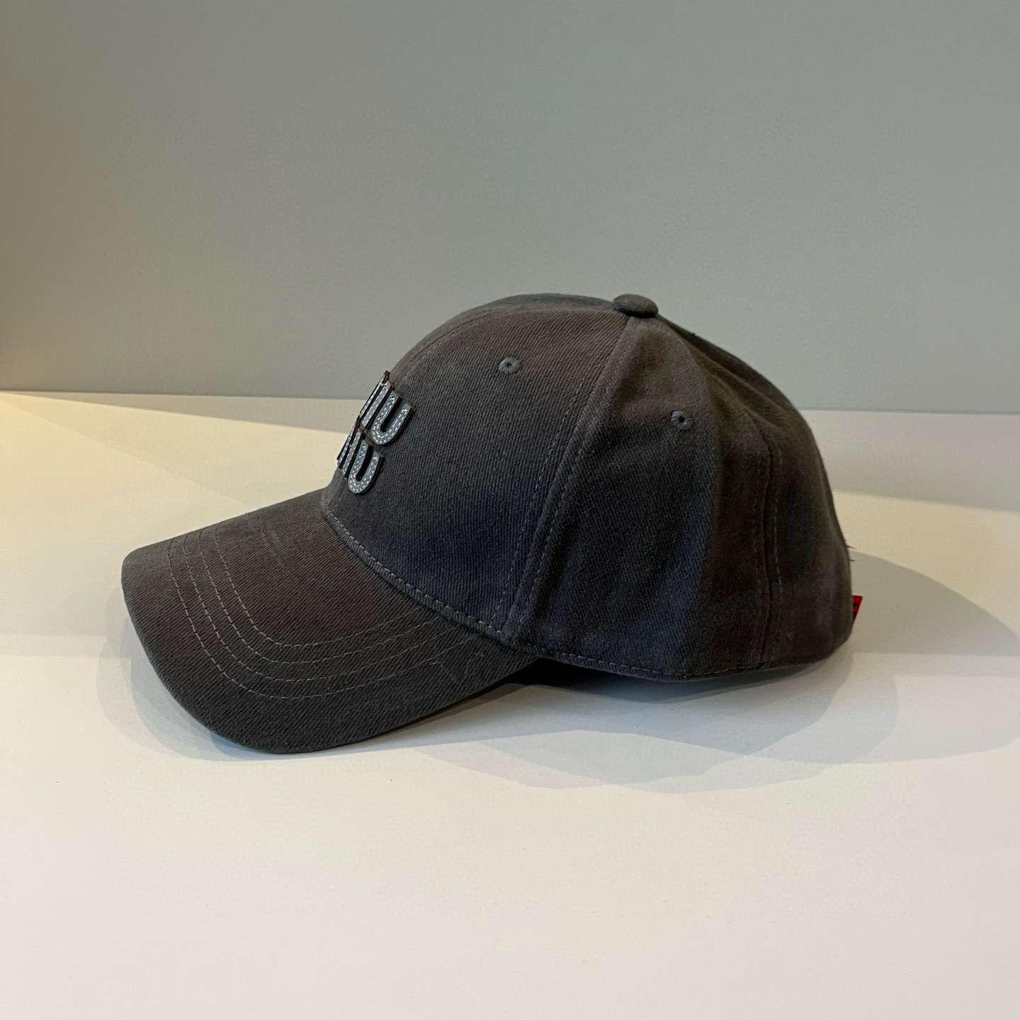  谬谬miumiu 原单春夏新款棒球帽，正品开模订制，原版做工细致质量超赞！