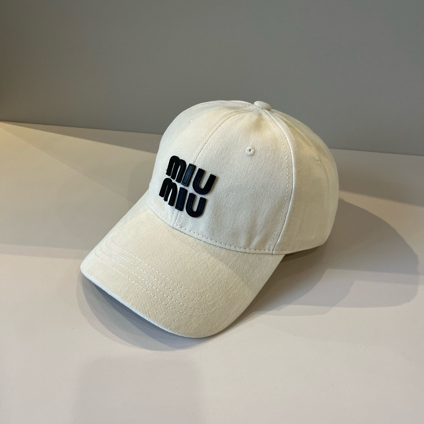  谬谬miumiu 原单春夏新款棒球帽，正品开模订制，原版做工细致质量超赞！