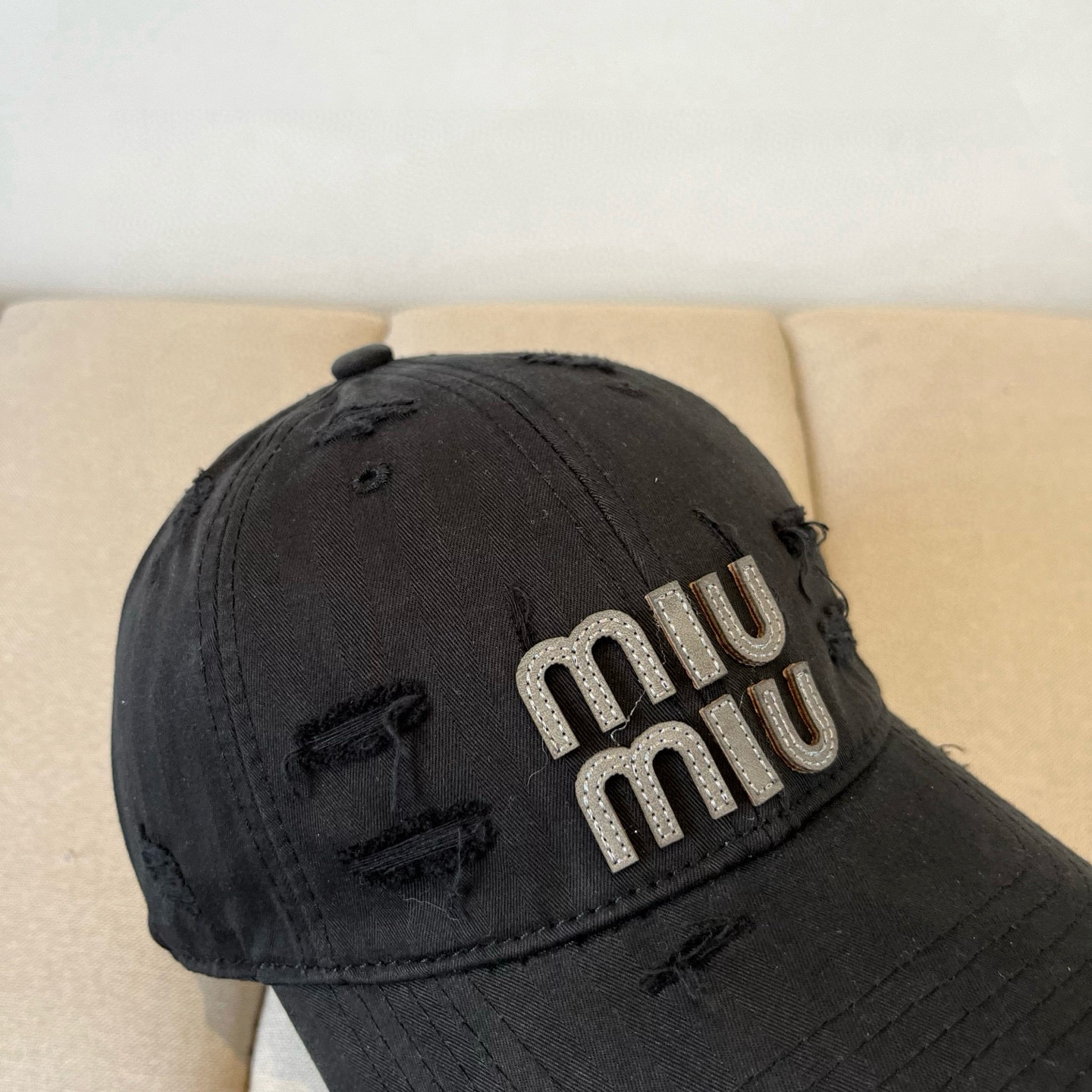  谬谬miumiu 原单春夏新款棒球帽，正品开模订制，原版做工细致质量超赞！