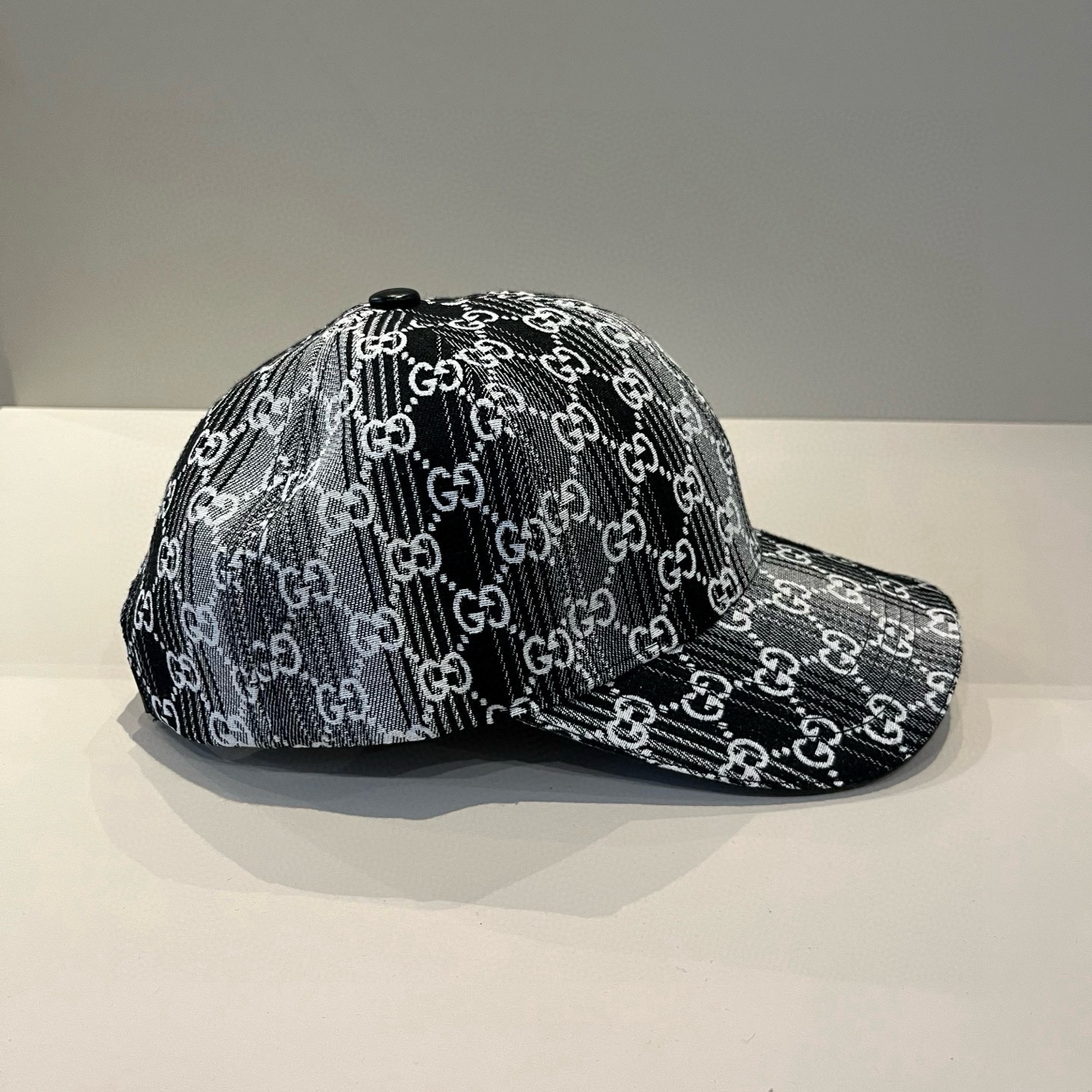  古奇棒球帽♥️GUCCI🧢官网新品，棒球帽，原单品质火爆来袭 。🎩 工艺非常精美 高档大气上档次！低调