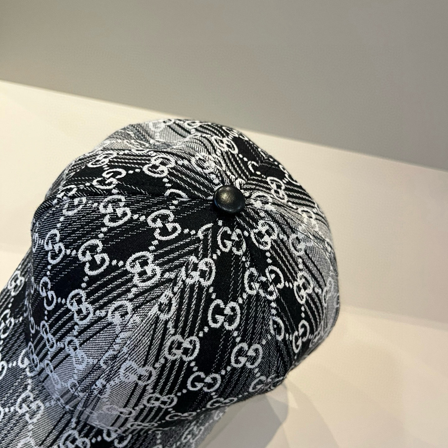  古奇棒球帽♥️GUCCI🧢官网新品，棒球帽，原单品质火爆来袭 。🎩 工艺非常精美 高档大气上档次！低调