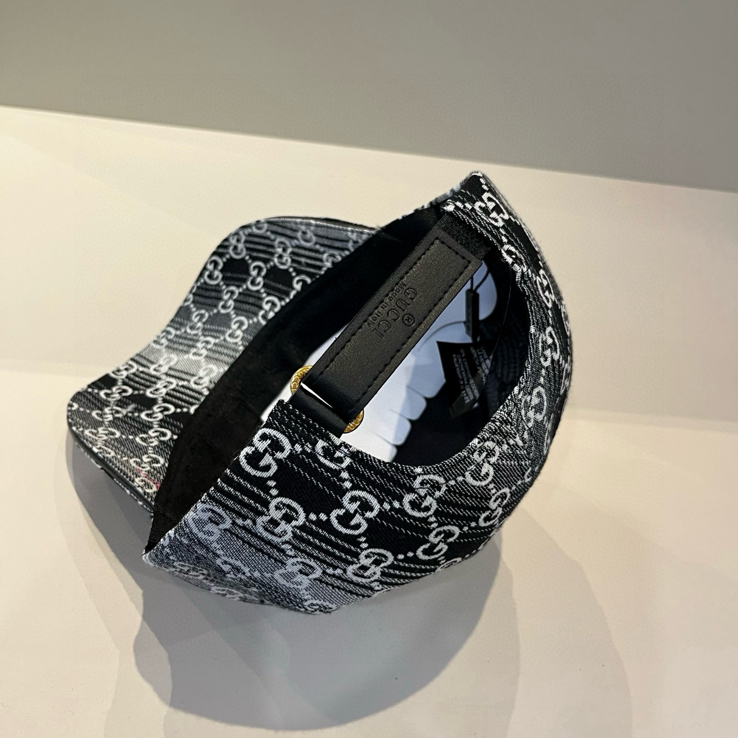  古奇棒球帽♥️GUCCI🧢官网新品，棒球帽，原单品质火爆来袭 。🎩 工艺非常精美 高档大气上档次！低调