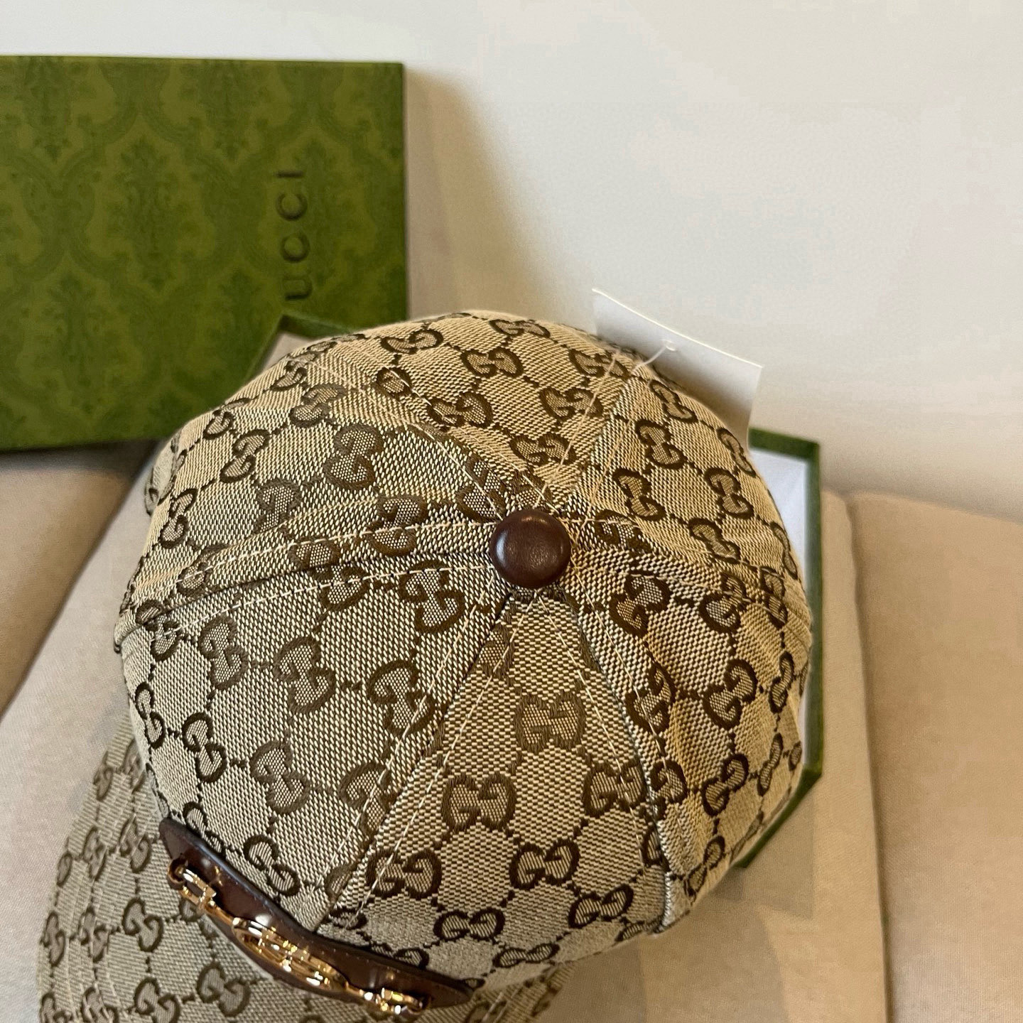  古奇棒球帽♥️GUCCI🧢官网新品，棒球帽，原单品质火爆来袭 。🎩 工艺非常精美 高档大气上档次！低调