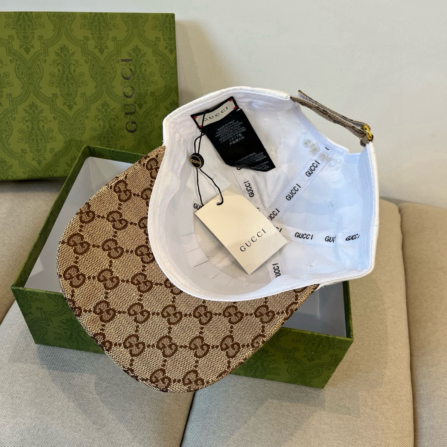  古奇棒球帽♥️GUCCI🧢官网新品，棒球帽，原单品质火爆来袭 。🎩 工艺非常精美 高档大气上档次！低调