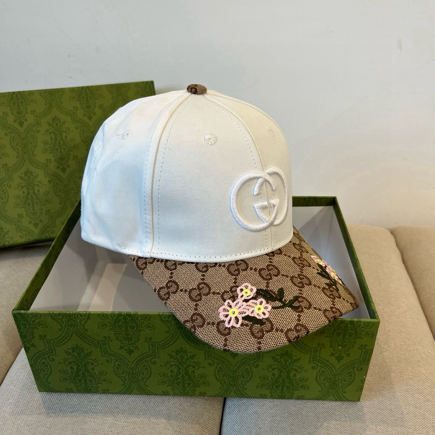  古奇棒球帽♥️GUCCI🧢官网新品，棒球帽，原单品质火爆来袭 。🎩 工艺非常精美 高档大气上档次！低调