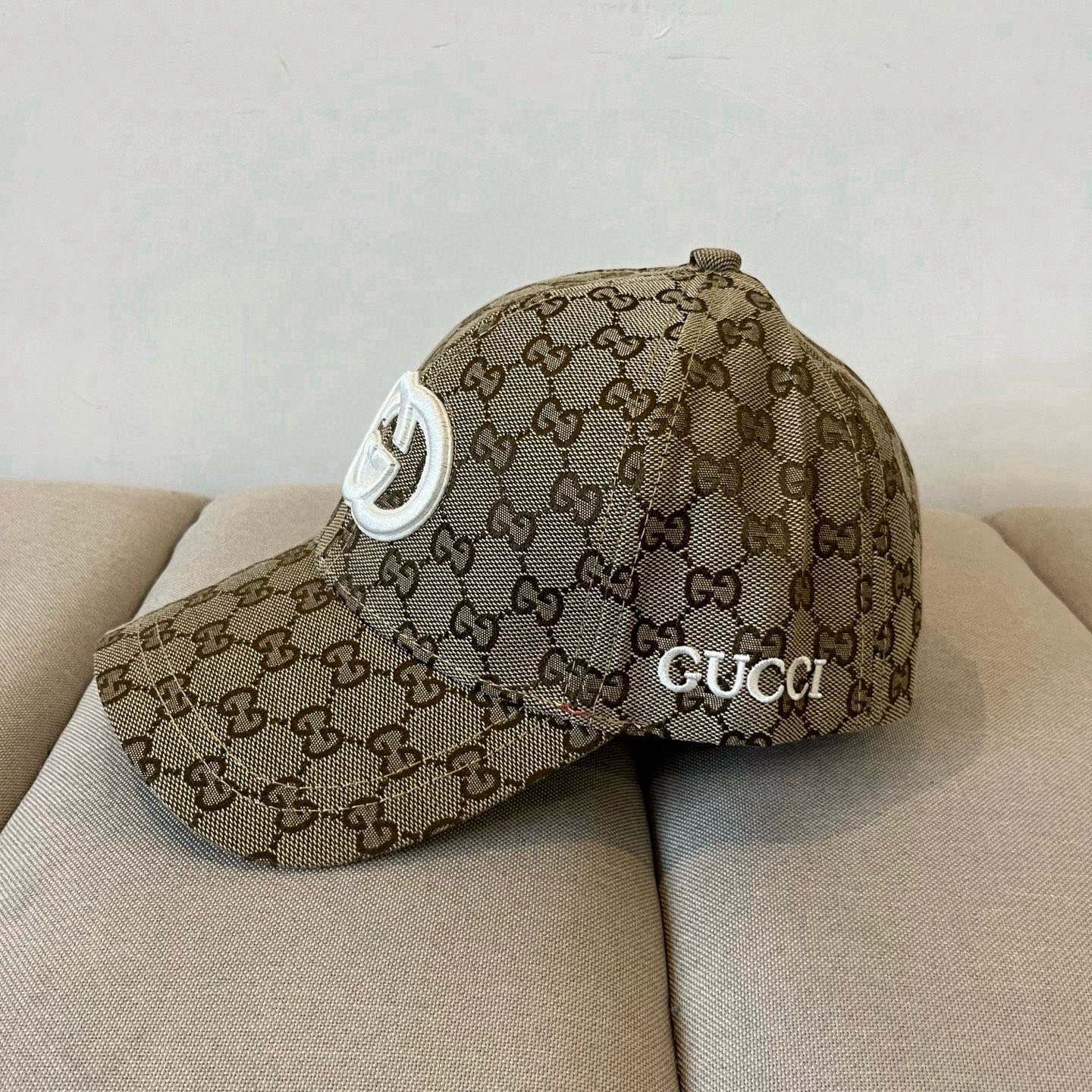  古奇棒球帽♥️GUCCI🧢官网新品，棒球帽，原单品质火爆来袭 。🎩 工艺非常精美 高档大气上档次！低调