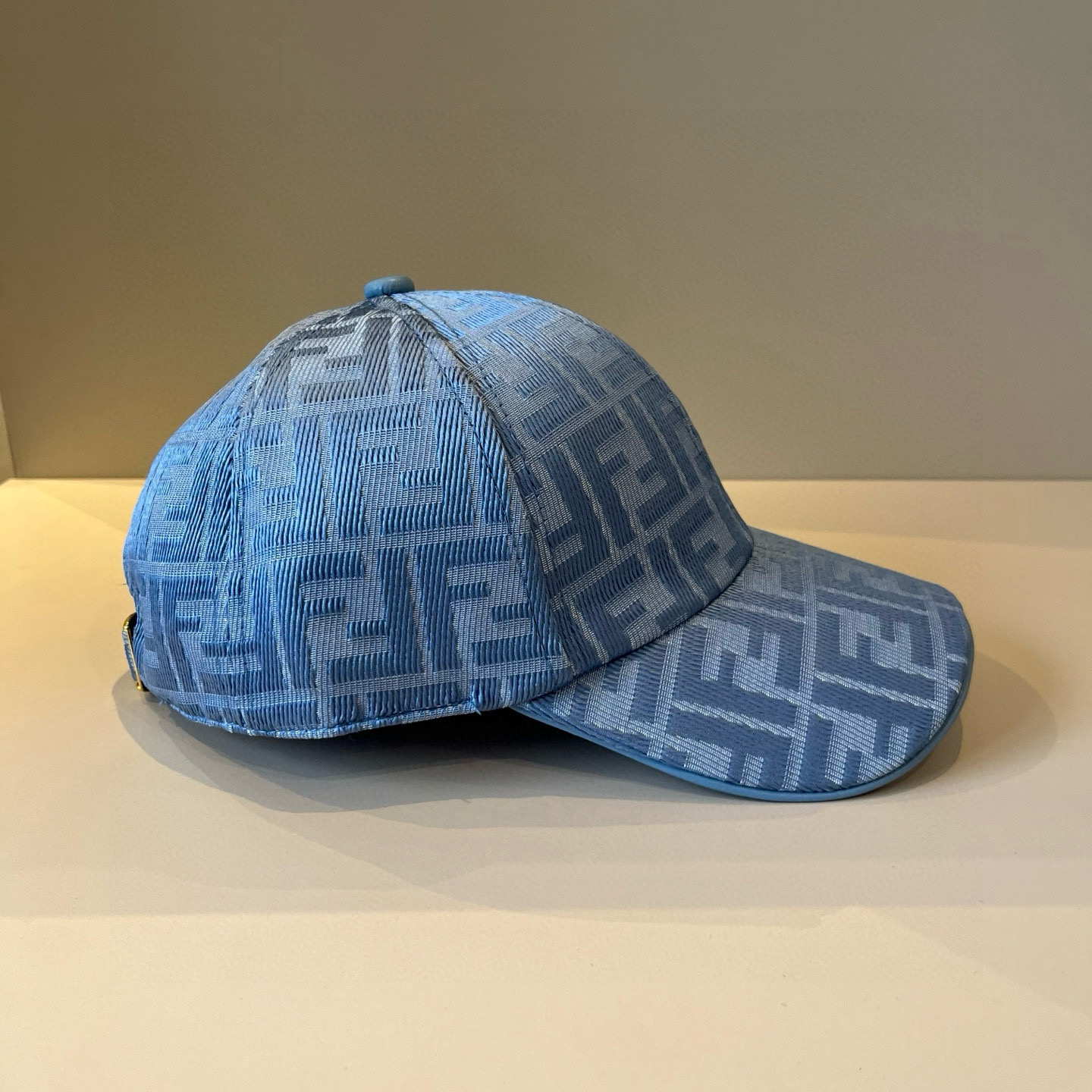  FENDI芬迪 老花系列棒球帽🧢 经典FF中古单品，气质穿搭单品，质量杠杠👍