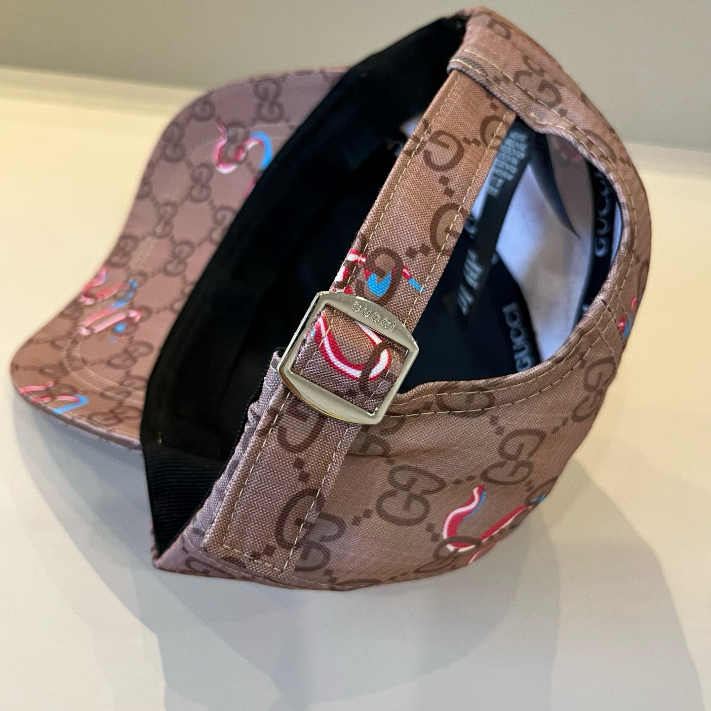  古奇棒球帽♥️GUCCI🧢官网新品，棒球帽，原单品质火爆来袭 。🎩 工艺非常精美 高档大气上档次！低调