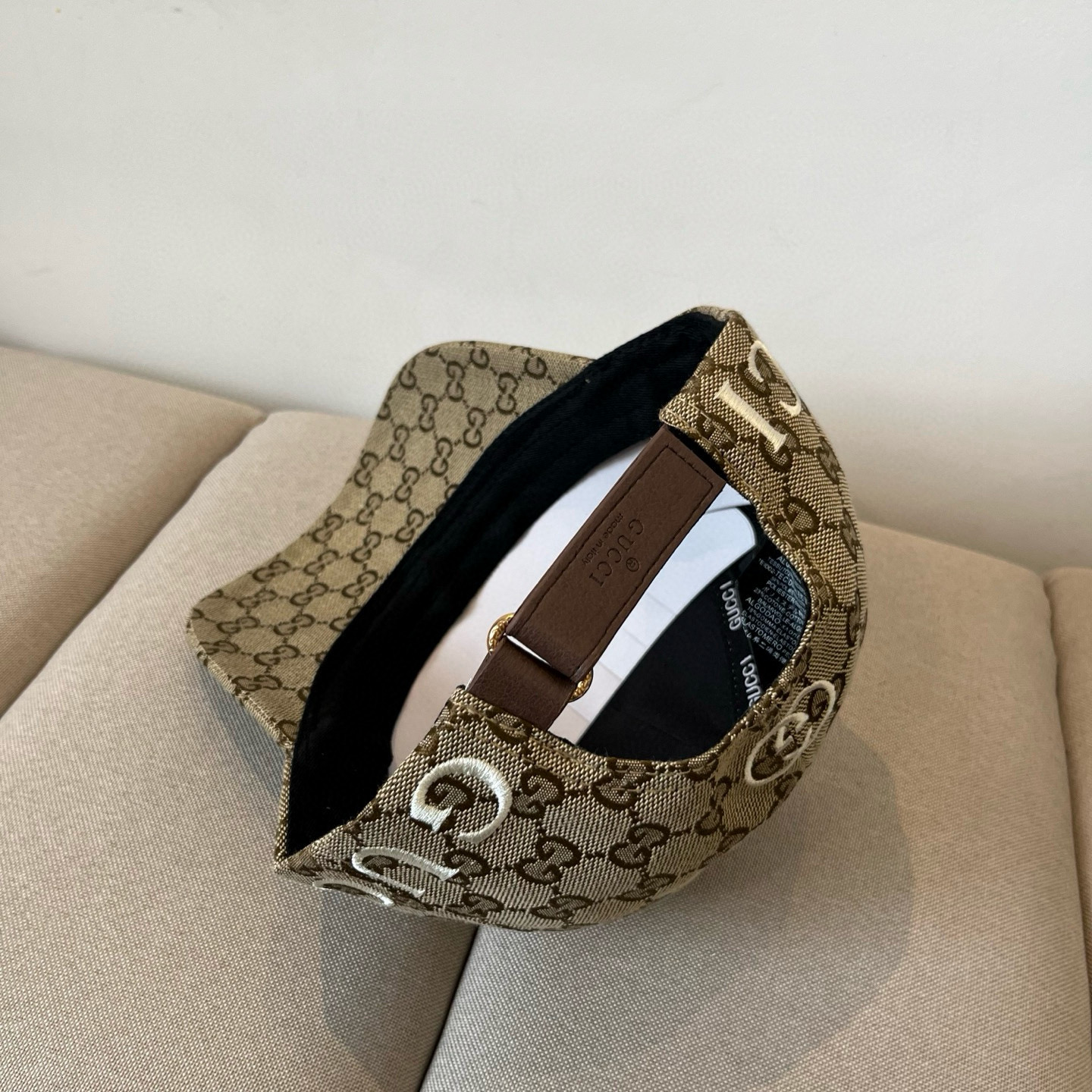  古奇棒球帽♥️GUCCI🧢官网新品，棒球帽，原单品质火爆来袭 。🎩 工艺非常精美 高档大气上档次！低调