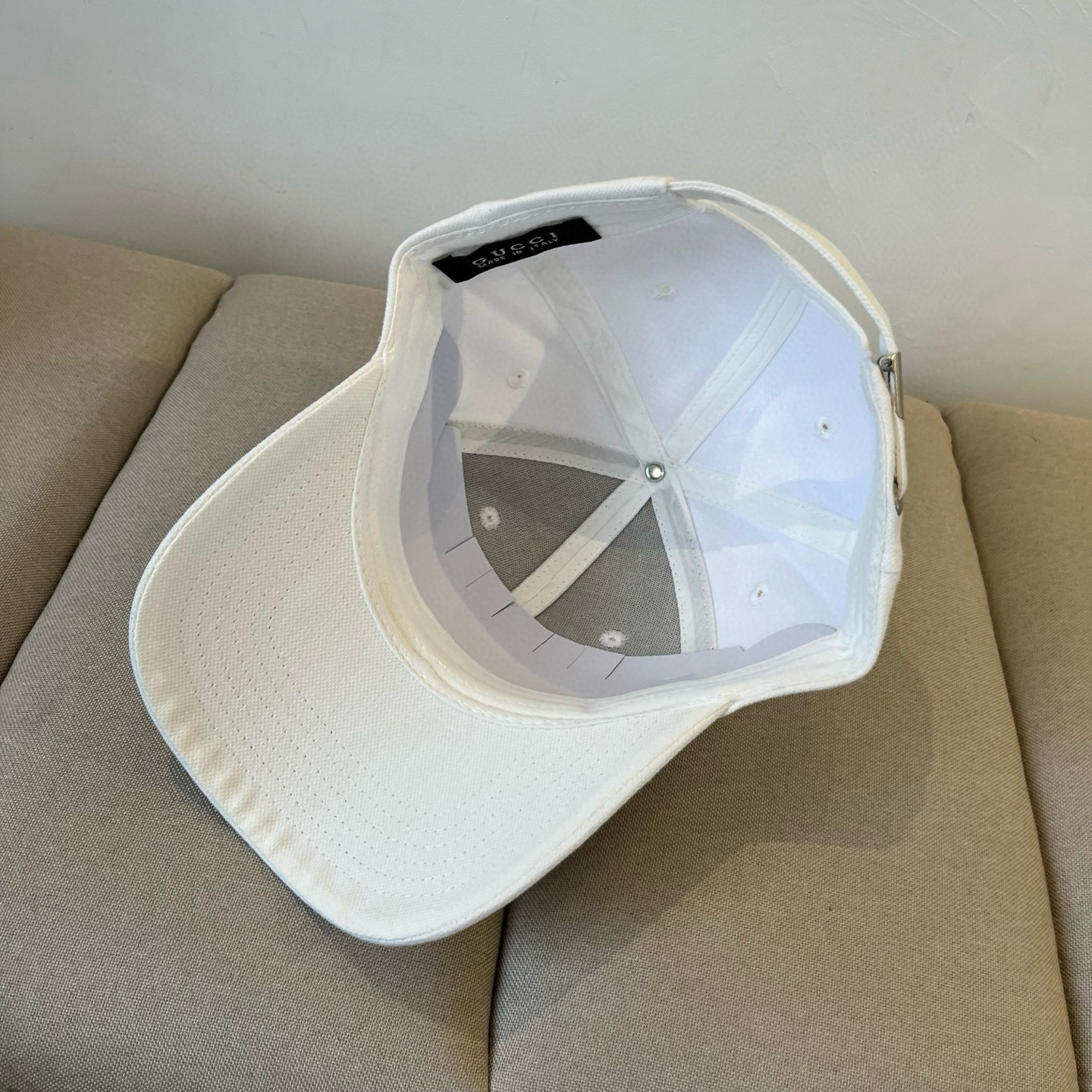  古奇棒球帽♥️GUCCI🧢官网新品，棒球帽，原单品质火爆来袭 。🎩 工艺非常精美 高档大气上档次！低调