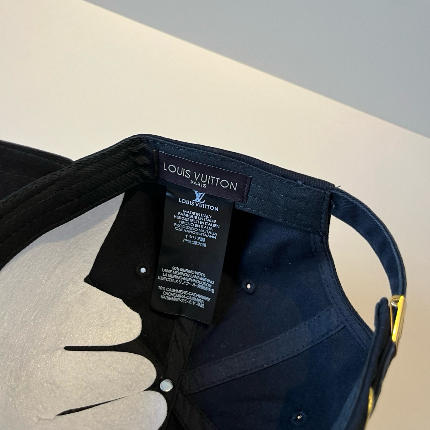 🧢路易威登棒球帽 LouisVuitton😍新款LV棒球帽，重工打造♥️高端大气，百搭款🤗男女通用！跑量