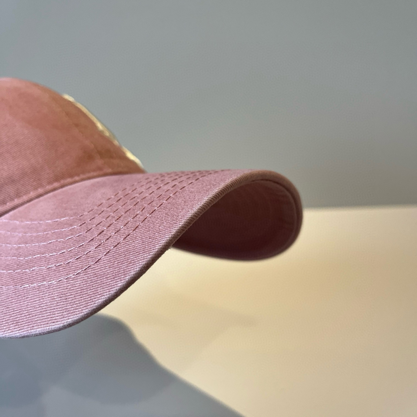 🧢路易威登棒球帽 LouisVuitton😍新款LV棒球帽，重工打造♥️高端大气，百搭款🤗男女通用！跑量