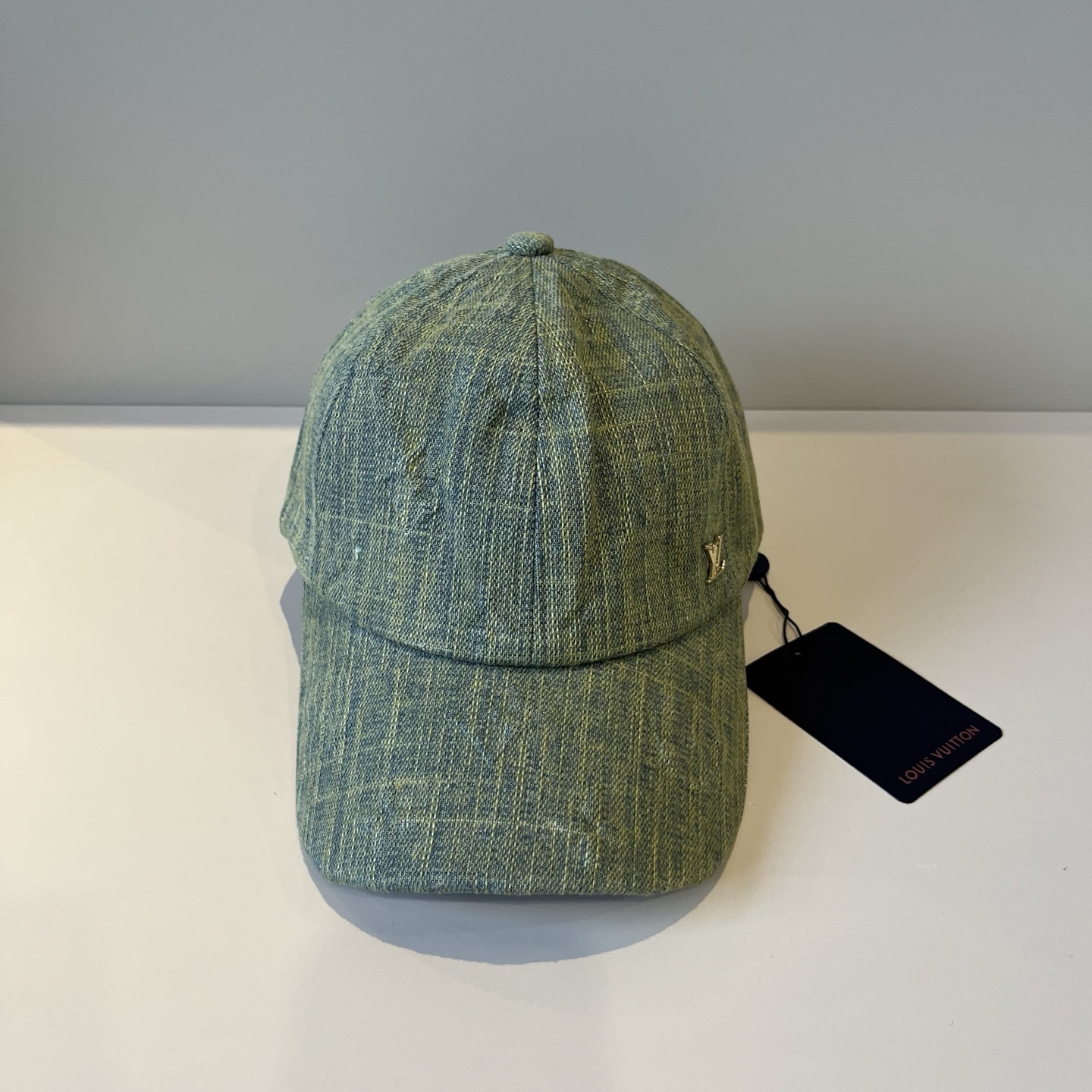 NO:348650,Louis Vuitton Baseball Cap Louis Vuitton's new LV baseball cap, heavy industry creates high-end and atmospheric, versatile and universal for both men and women!  Run volume!  hat straw hat fisherman hat baseball hat, hat, louis vuitton, louis vuitton, louis vuitton, espadrilles, hats路易威登棒球帽 LouisVuitton新款LV棒球帽,重工打造高端大气,百搭款男女通用！跑量！帽子草帽渔夫帽棒球帽,帽子,louis vuitton,louis vuitton,louis vuitton,espadrilles,hats,hat