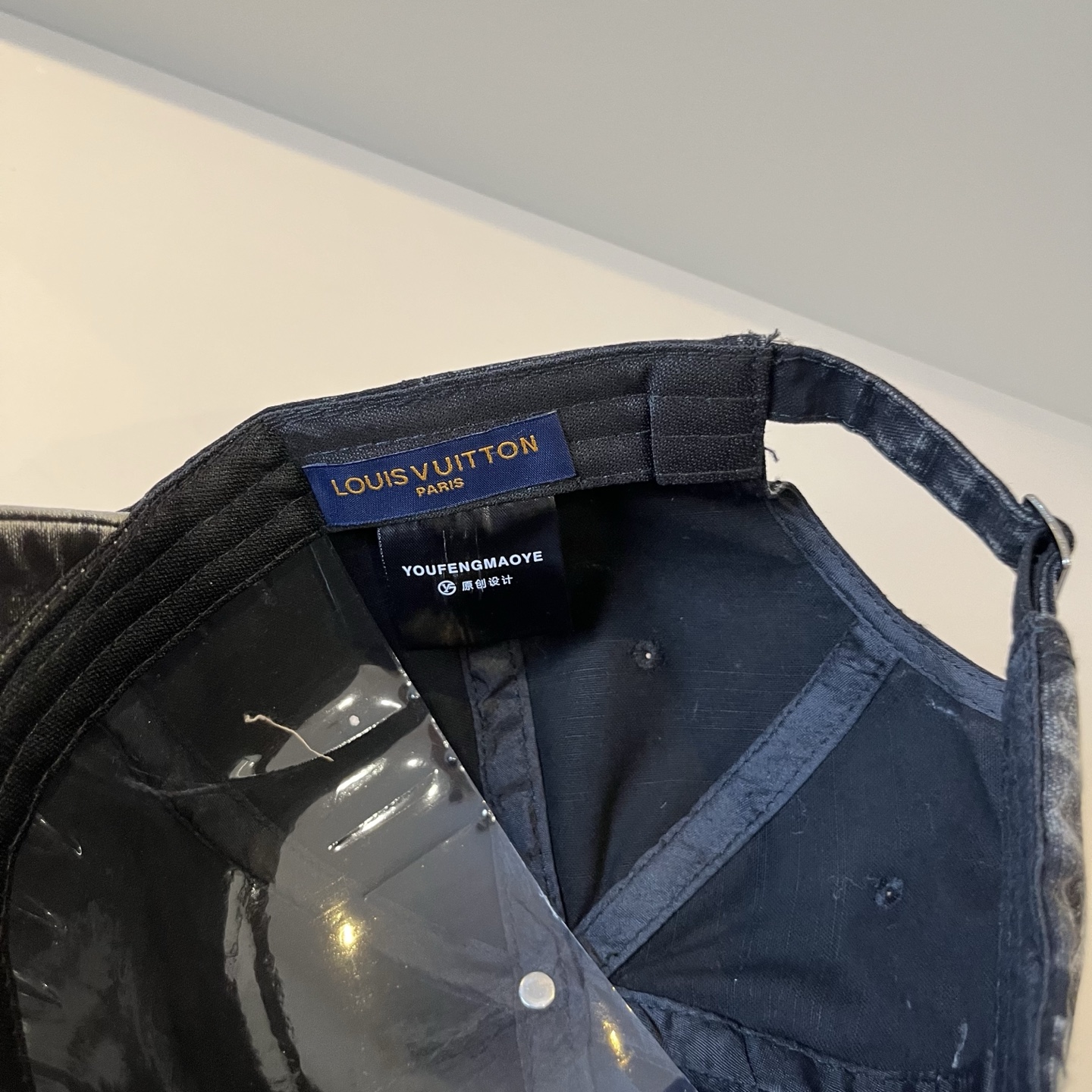 🧢路易威登棒球帽 LouisVuitton😍新款LV棒球帽，重工打造♥️高端大气，百搭款🤗男女通用！跑量