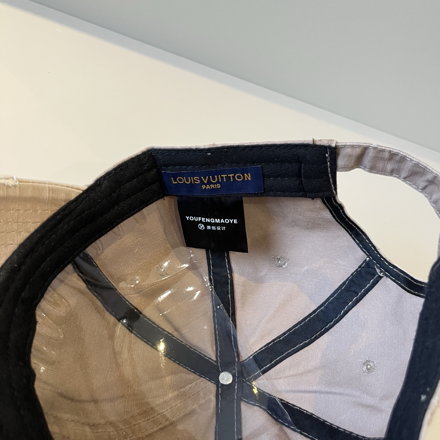 🧢路易威登棒球帽 LouisVuitton😍新款LV棒球帽，重工打造♥️高端大气，百搭款🤗男女通用！跑量