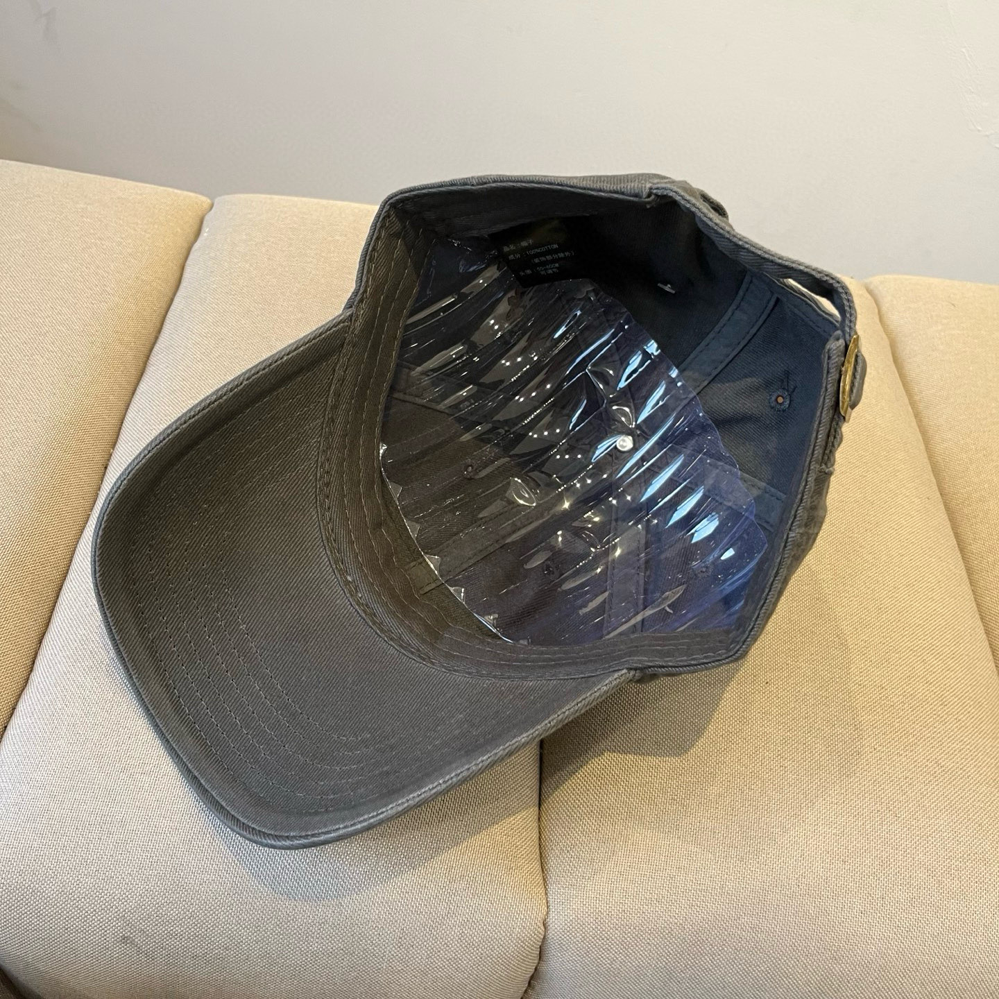 
北面♥️棒球帽🧢官网新品棒球帽，原单品质火爆来袭 。🎩 工艺非常精美 高档大气上档次！低调奢华，方便携