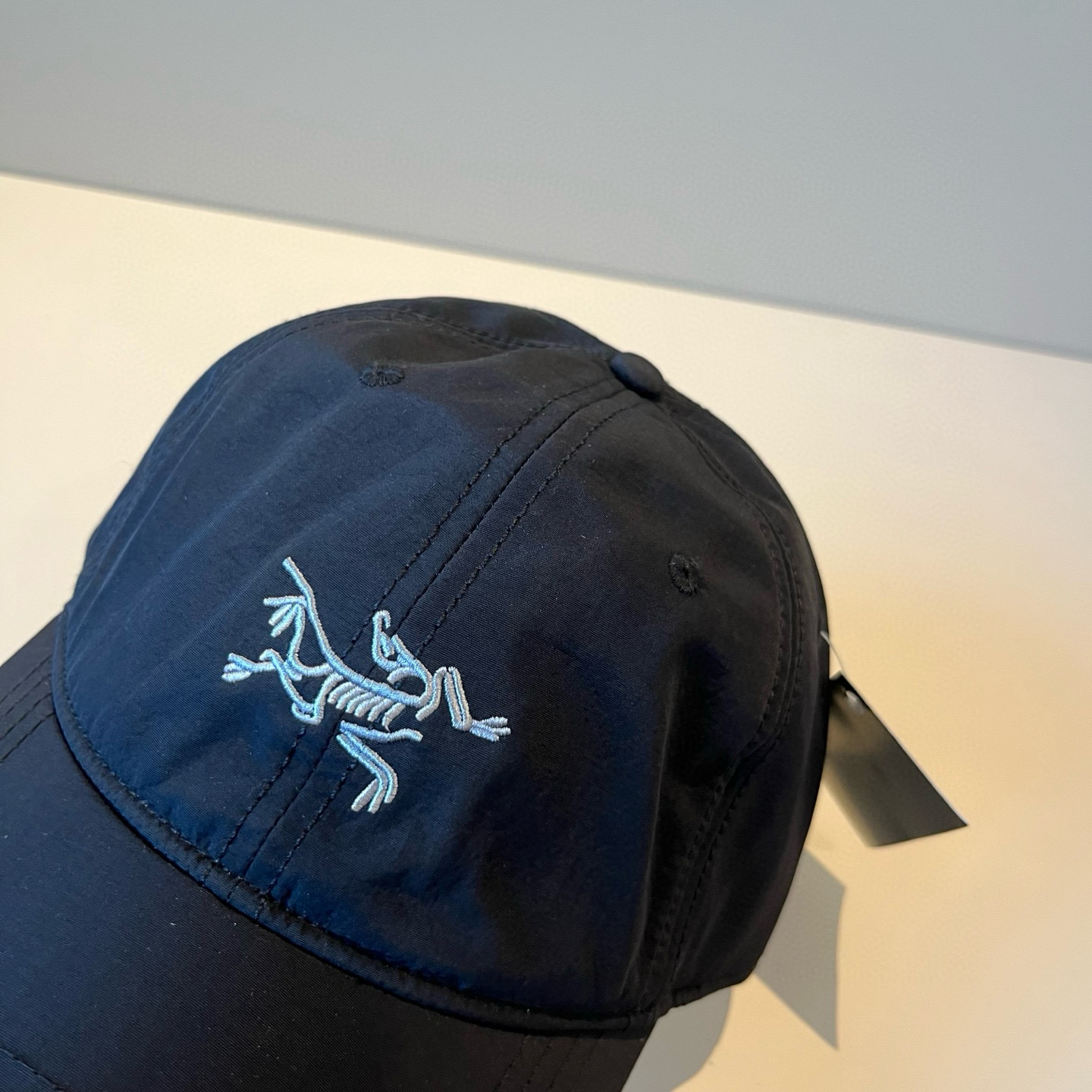 【始祖鸟】2025春款新款简约棒球帽，新款出货，大牌款超好搭配，赶紧入手！