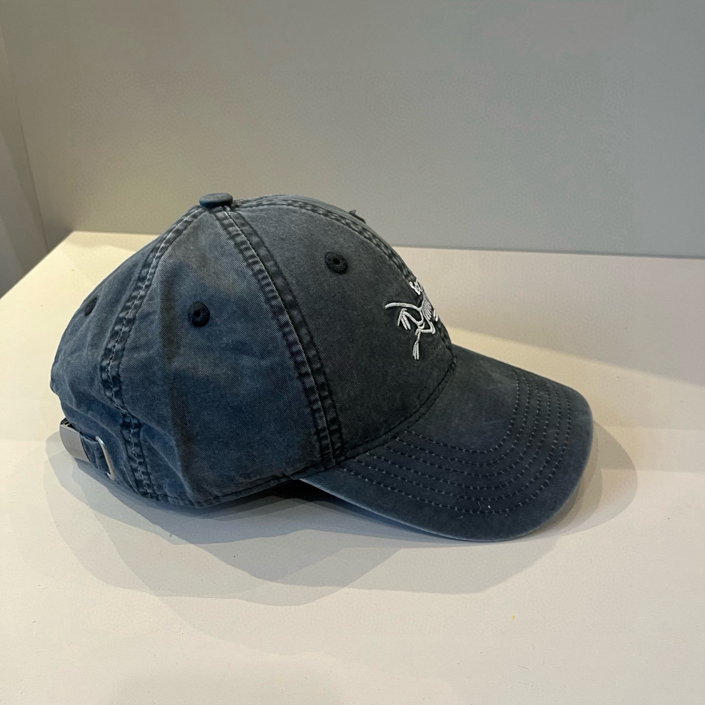 【始祖鸟】2025春款新款简约棒球帽，新款出货，大牌款超好搭配，赶紧入手！