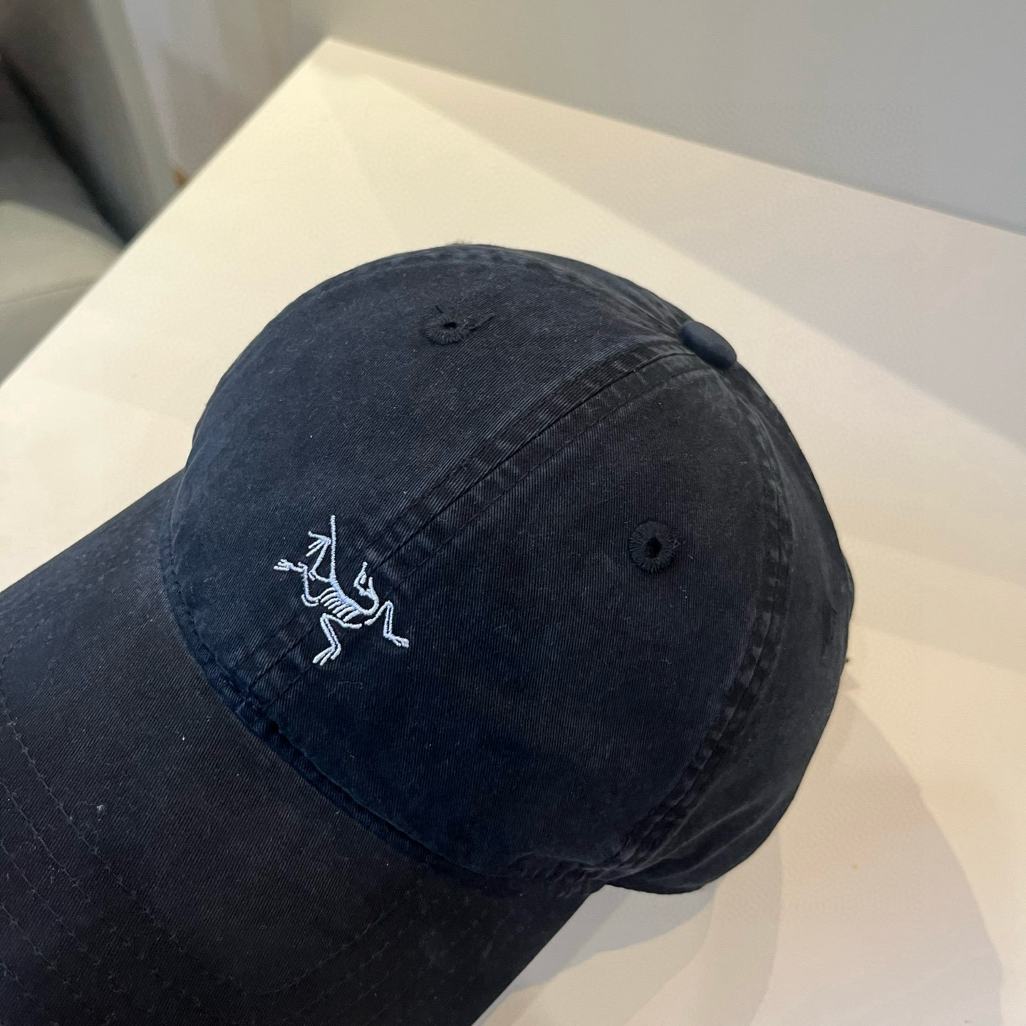 【始祖鸟】2025春款新款简约棒球帽，新款出货，大牌款超好搭配，赶紧入手！