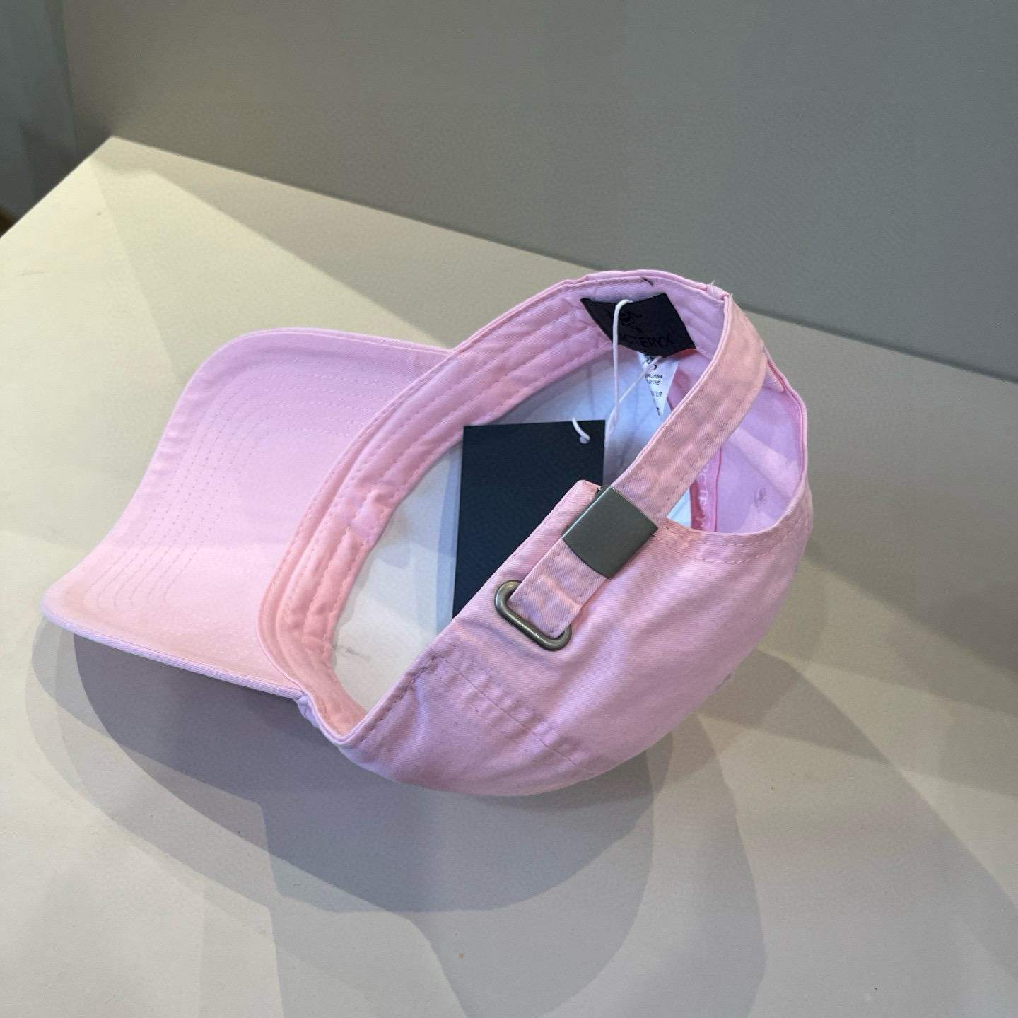 【始祖鸟】2025春款新款简约棒球帽，新款出货，大牌款超好搭配，赶紧入手！