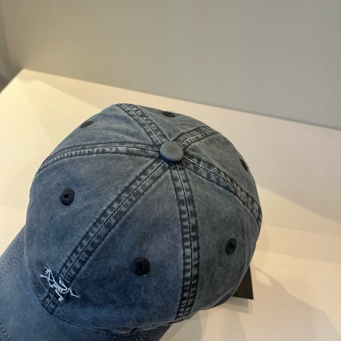 【始祖鸟】2025春款新款简约棒球帽，新款出货，大牌款超好搭配，赶紧入手！