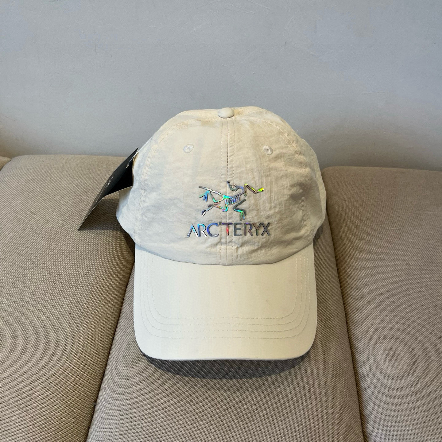 【始祖鸟】2025春款新款简约棒球帽，新款出货，大牌款超好搭配，赶紧入手！