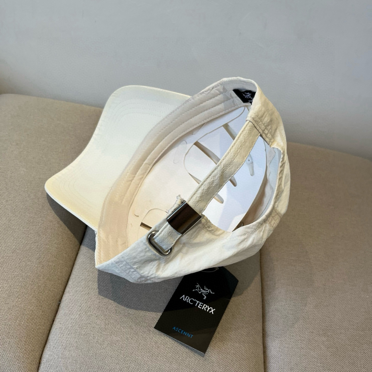 【始祖鸟】2025春款新款简约棒球帽，新款出货，大牌款超好搭配，赶紧入手！