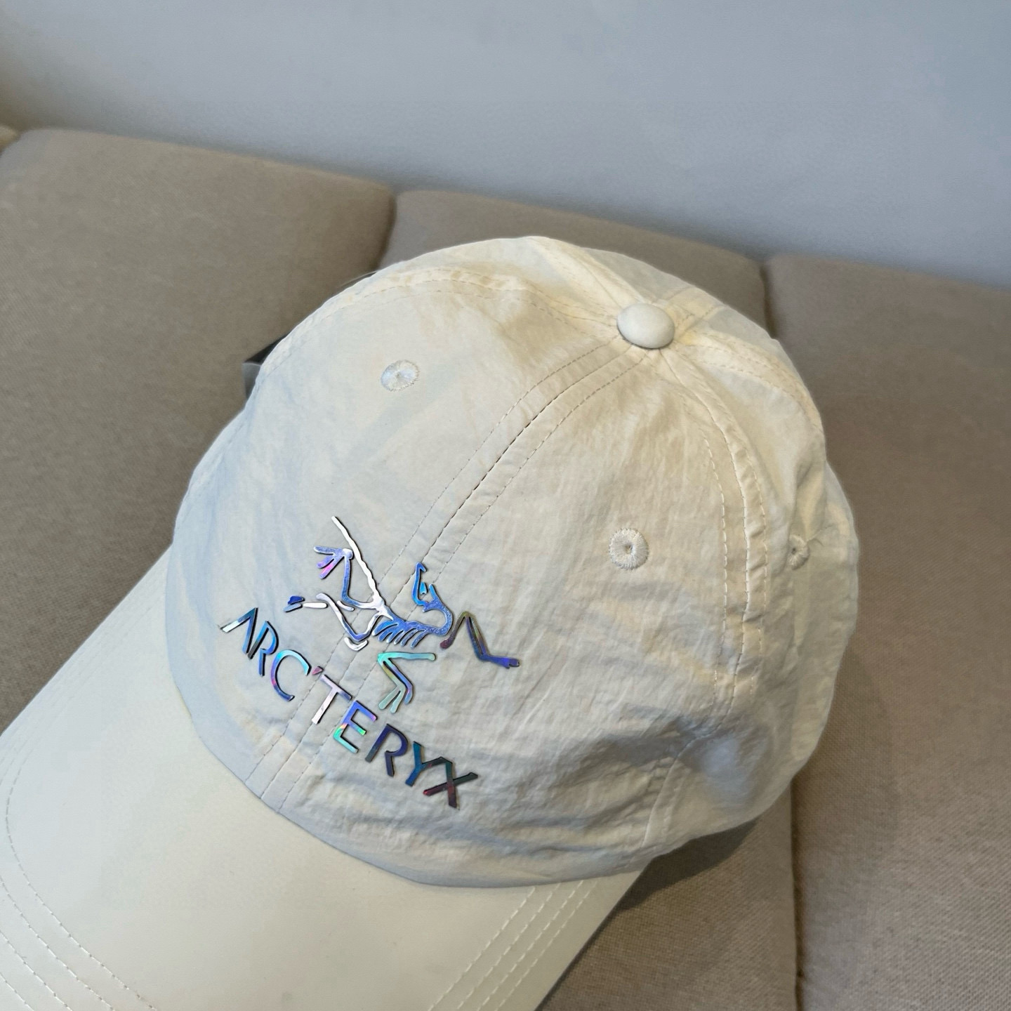 【始祖鸟】2025春款新款简约棒球帽，新款出货，大牌款超好搭配，赶紧入手！