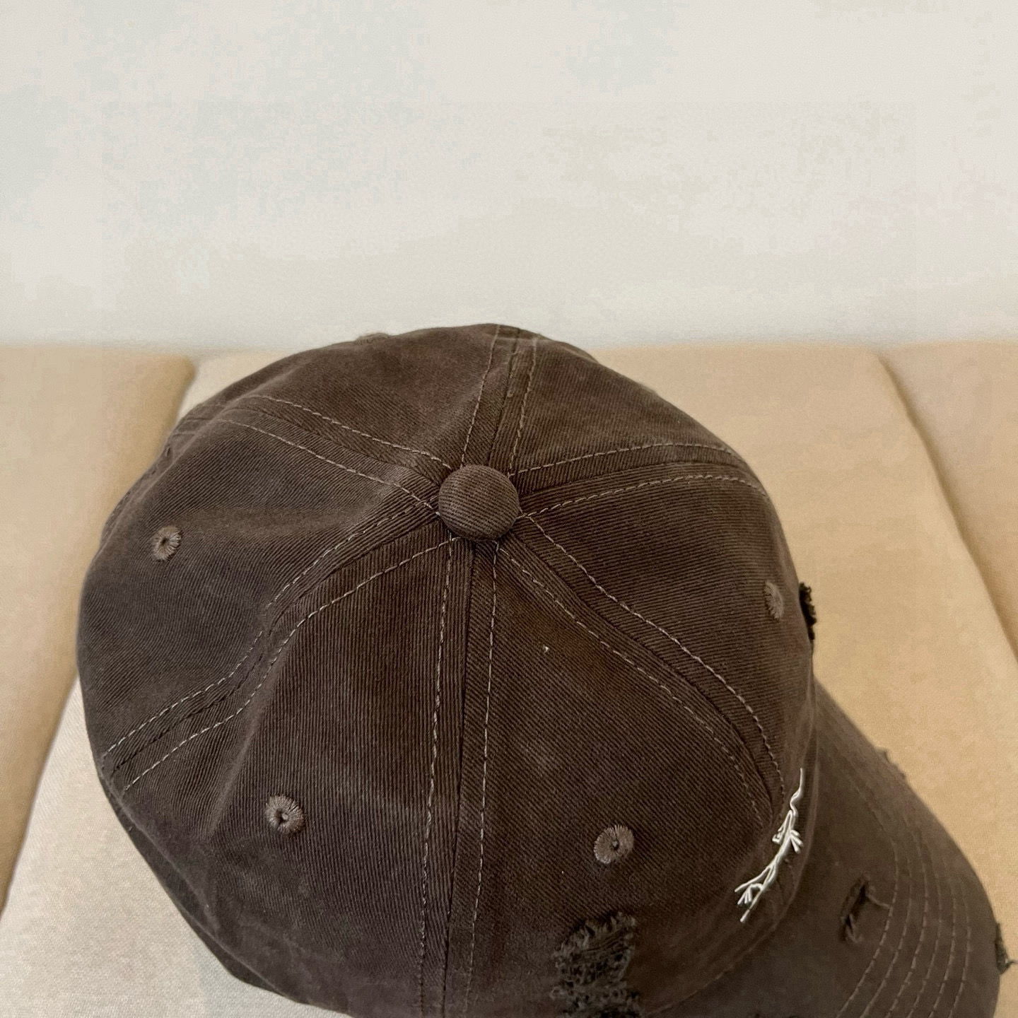 【始祖鸟】2025春款新款简约棒球帽，新款出货，大牌款超好搭配，赶紧入手！