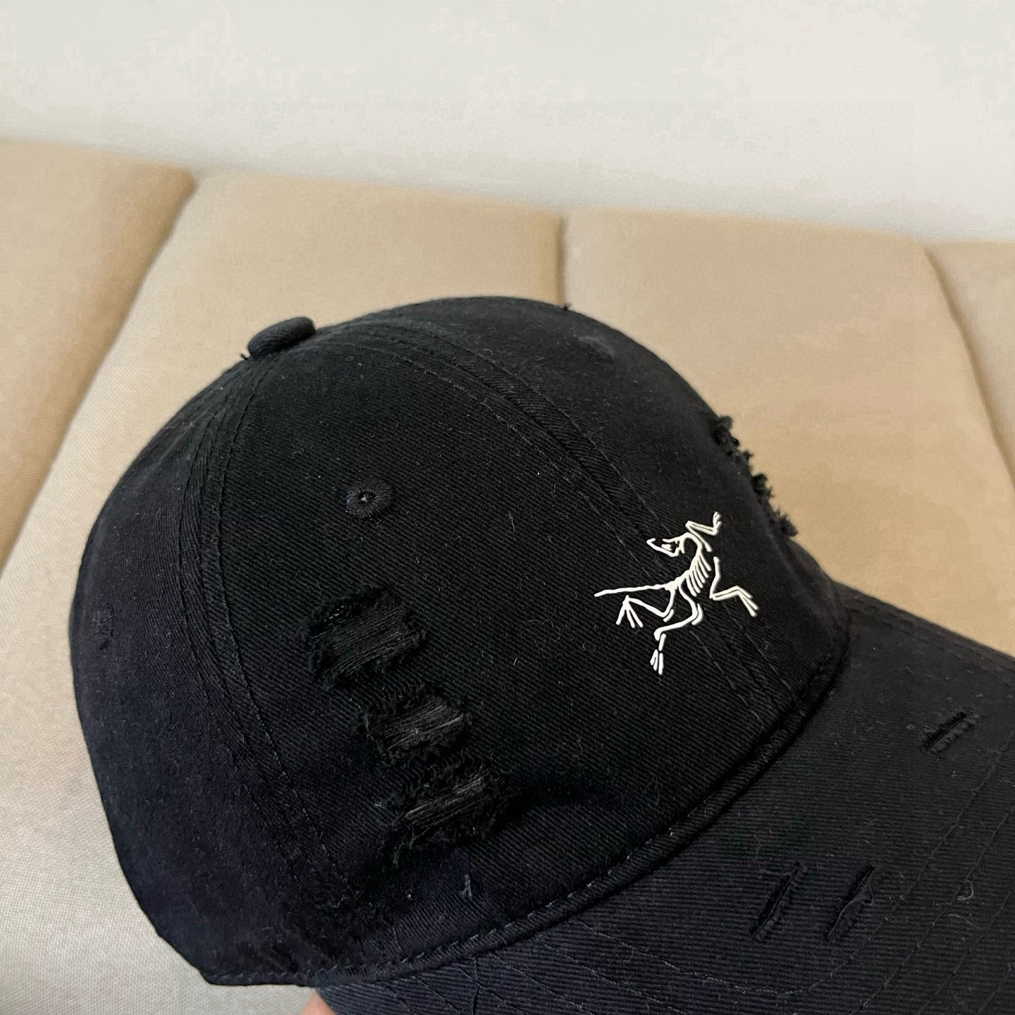 【始祖鸟】2025春款新款简约棒球帽，新款出货，大牌款超好搭配，赶紧入手！