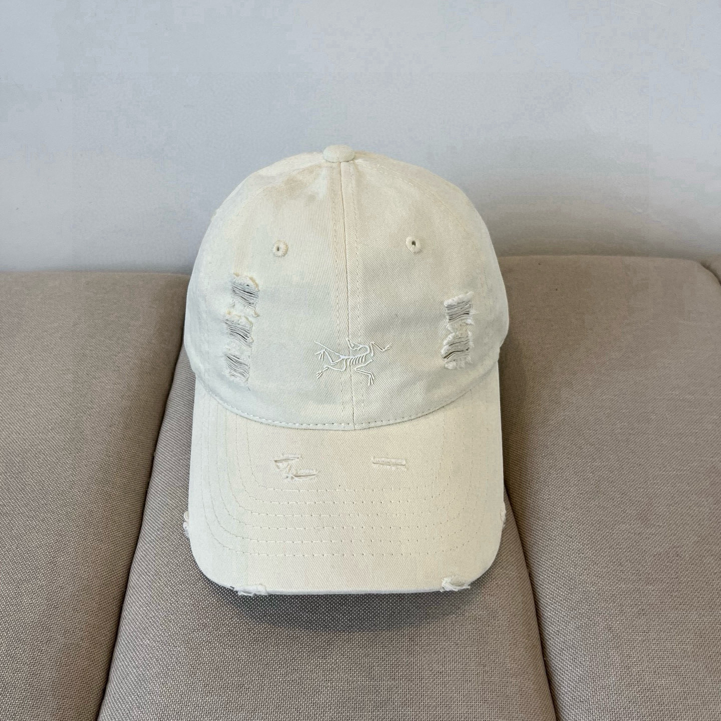 【始祖鸟】2025春款新款简约棒球帽，新款出货，大牌款超好搭配，赶紧入手！