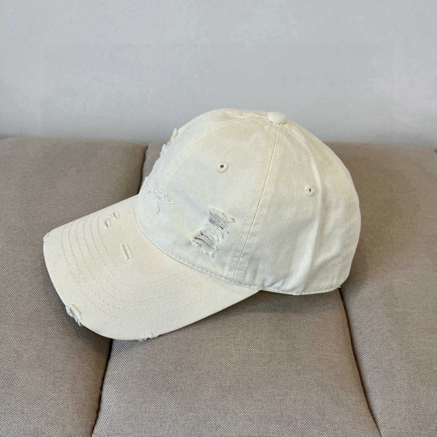 【始祖鸟】2025春款新款简约棒球帽，新款出货，大牌款超好搭配，赶紧入手！