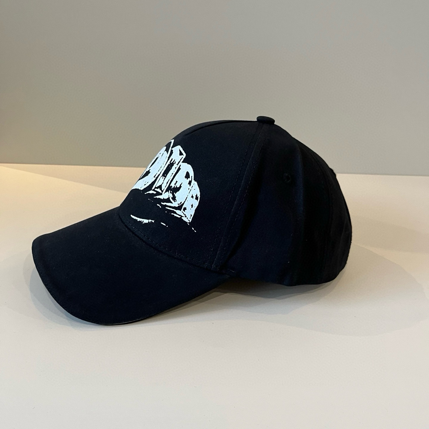 【DIOR迪奥】新款走量简约棒球帽🧢，新款出货，大牌款超好搭配，赶紧入手！