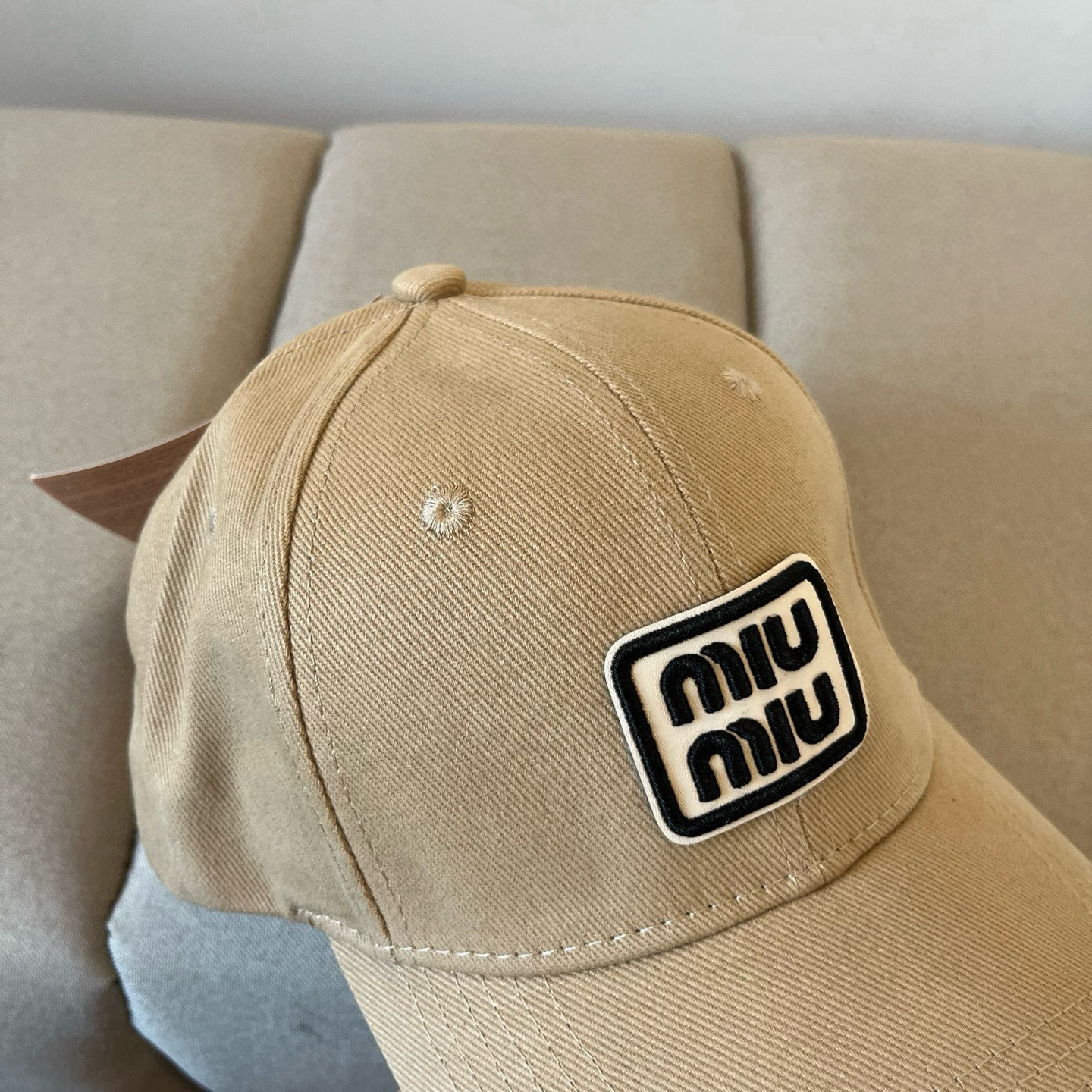  谬谬miumiu 原单春夏新款棒球帽，正品开模订制，原版做工细致质量超赞！