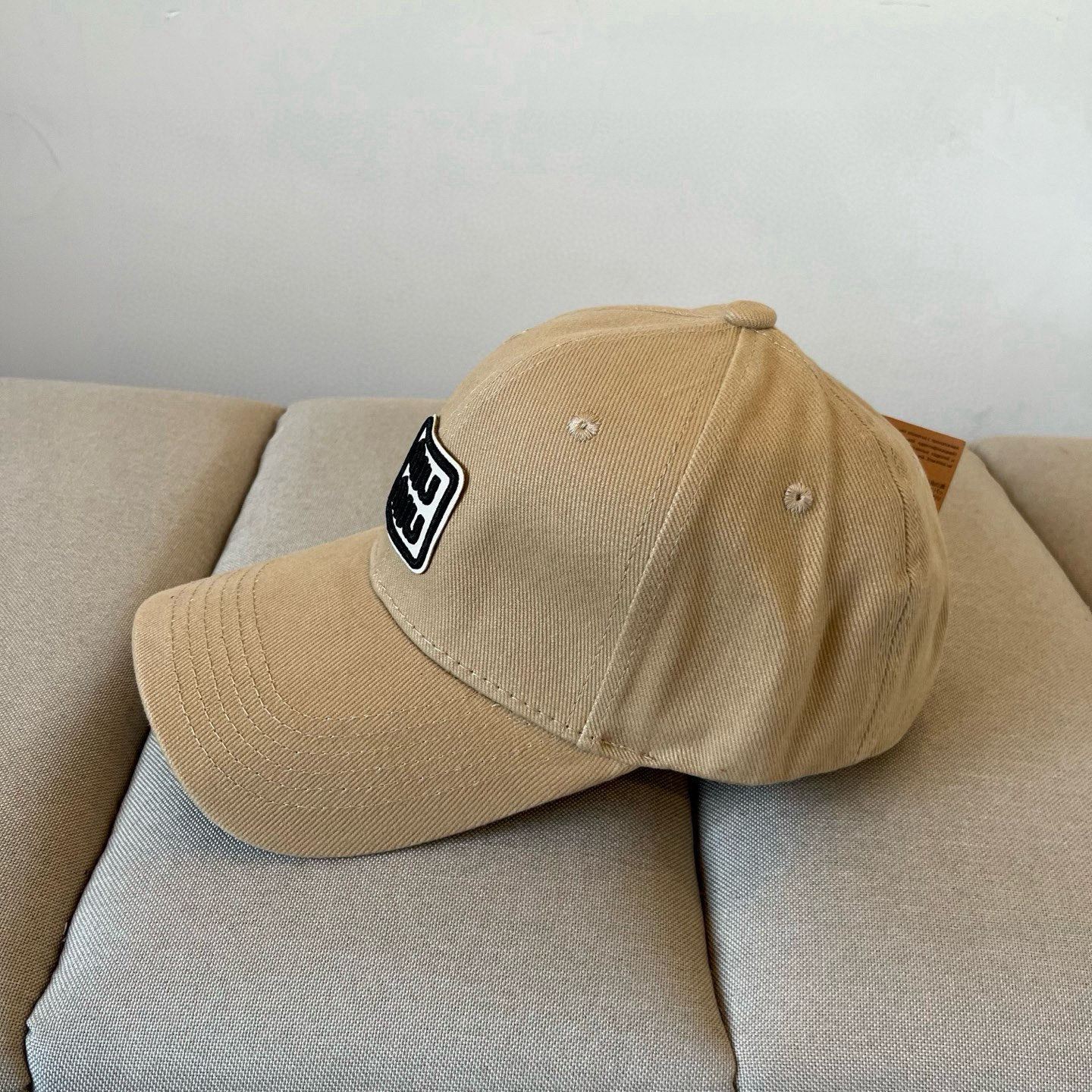  谬谬miumiu 原单春夏新款棒球帽，正品开模订制，原版做工细致质量超赞！