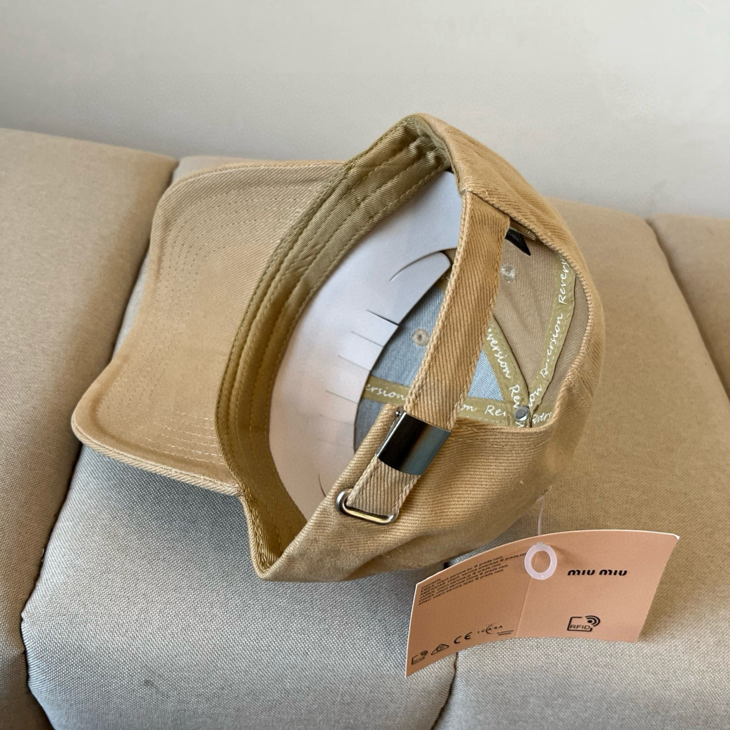  谬谬miumiu 原单春夏新款棒球帽，正品开模订制，原版做工细致质量超赞！