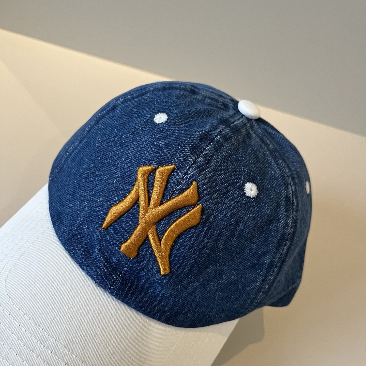  新品ꫛꫀꪝ ❥——❤专柜品质，细节就是完美
MLB拼接新款 官网步上新Ny🧢，代购版本 质量看细节好！