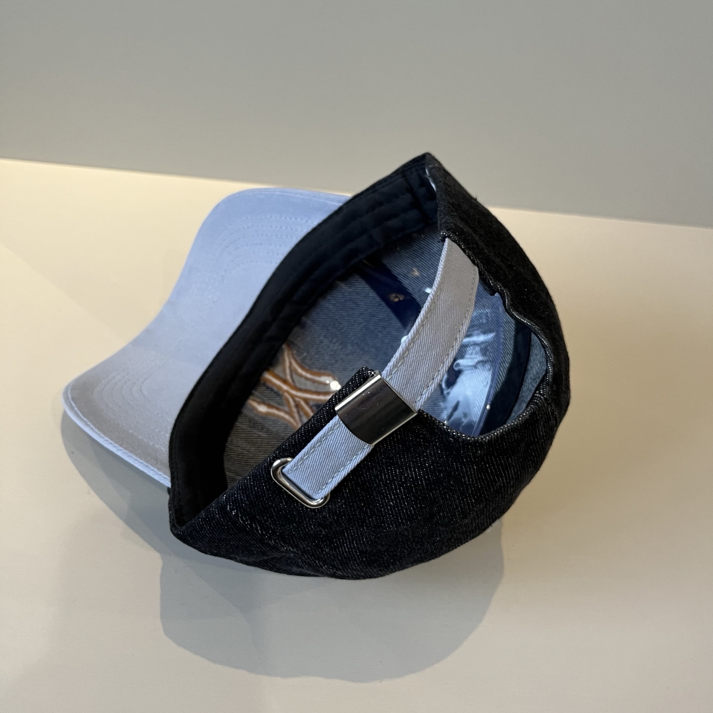  新品ꫛꫀꪝ ❥——❤专柜品质，细节就是完美
MLB拼接新款 官网步上新Ny🧢，代购版本 质量看细节好！