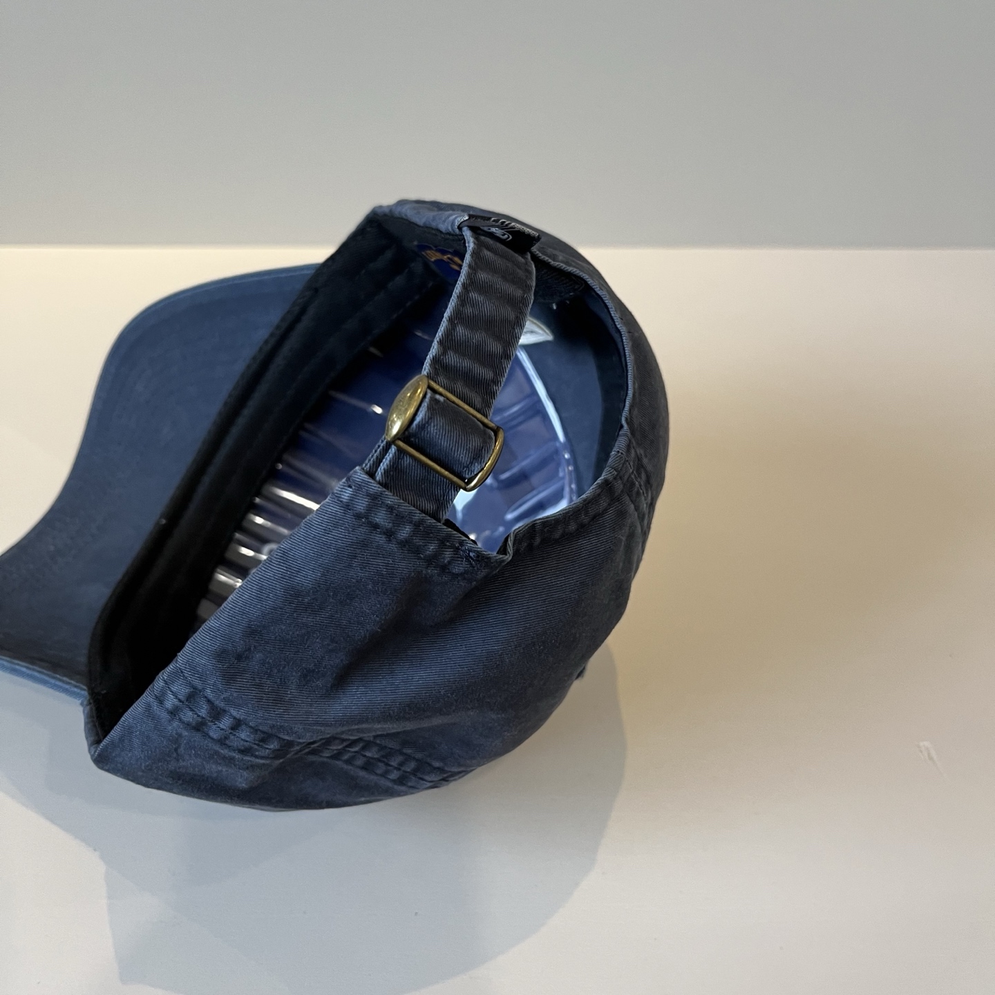 🧢路易威登棒球帽 LouisVuitton😍新款LV棒球帽，重工打造♥️高端大气，百搭款🤗男女通用！跑量