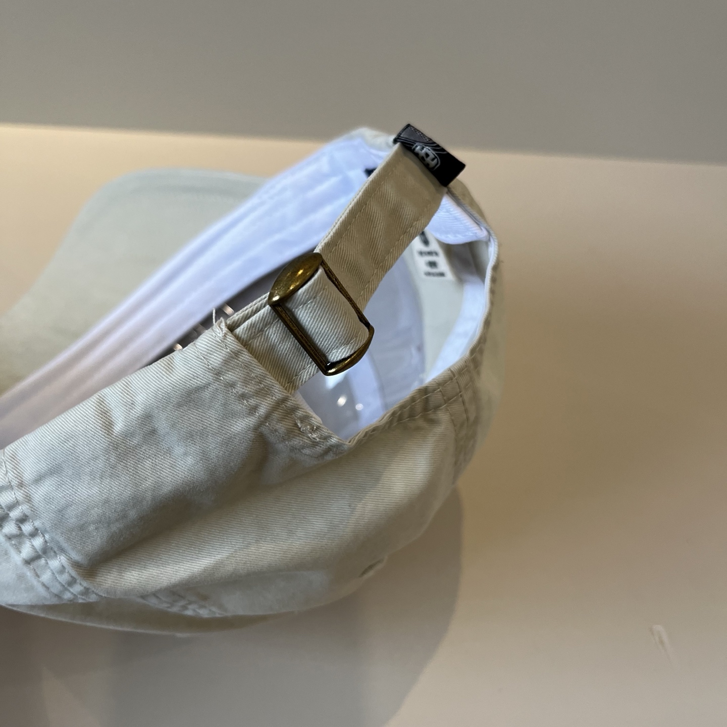 🧢路易威登棒球帽 LouisVuitton😍新款LV棒球帽，重工打造♥️高端大气，百搭款🤗男女通用！跑量