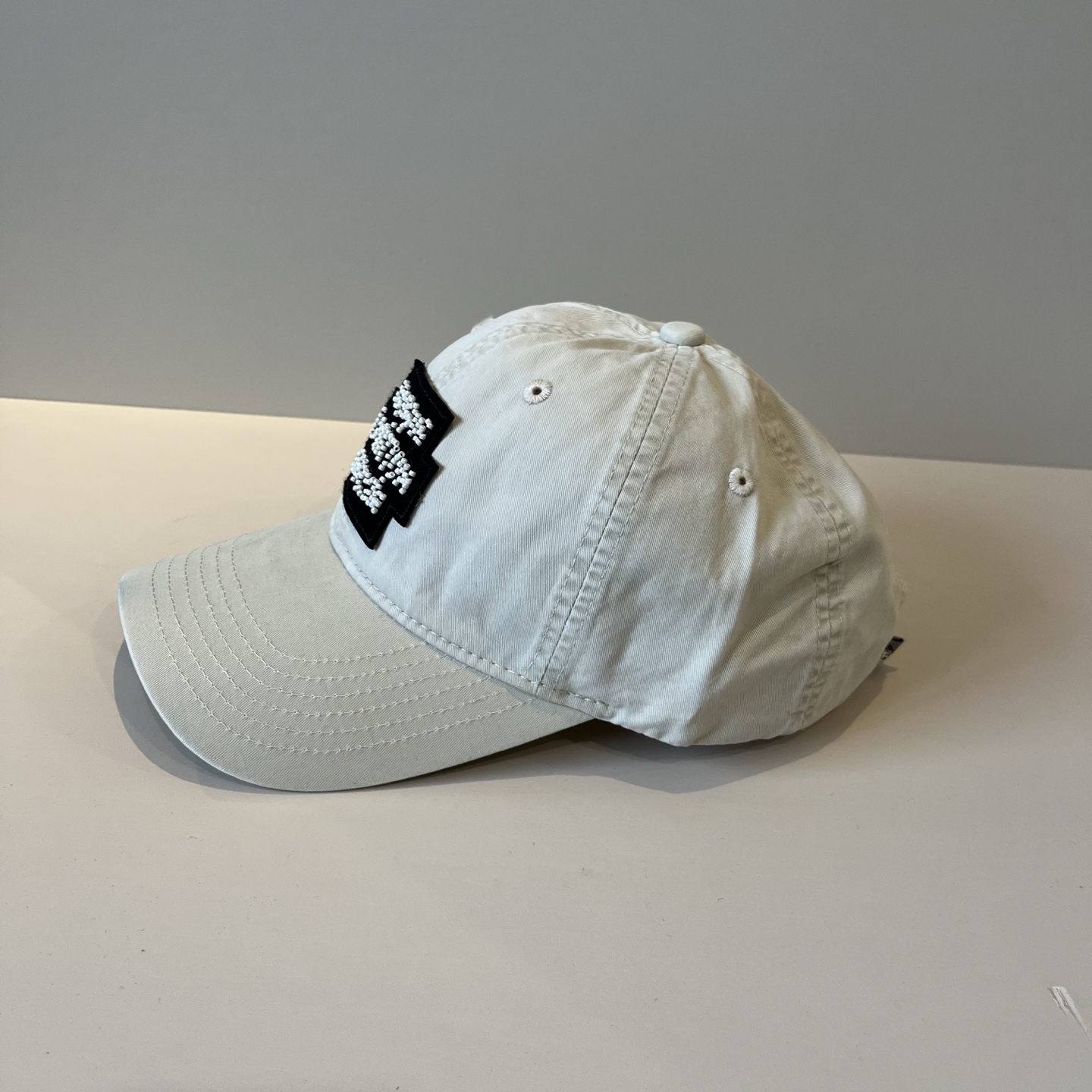 🧢路易威登棒球帽 LouisVuitton😍新款LV棒球帽，重工打造♥️高端大气，百搭款🤗男女通用！跑量