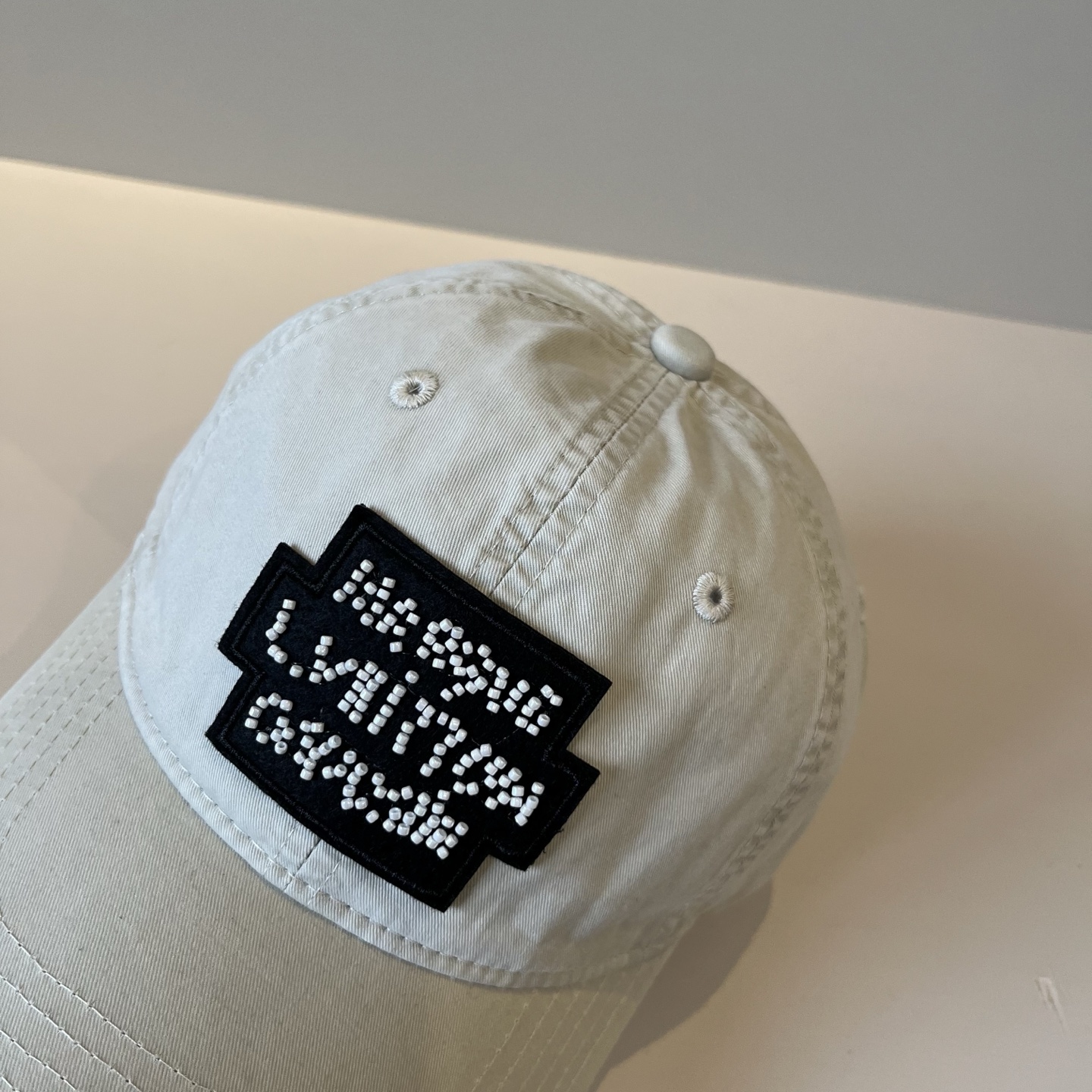 🧢路易威登棒球帽 LouisVuitton😍新款LV棒球帽，重工打造♥️高端大气，百搭款🤗男女通用！跑量