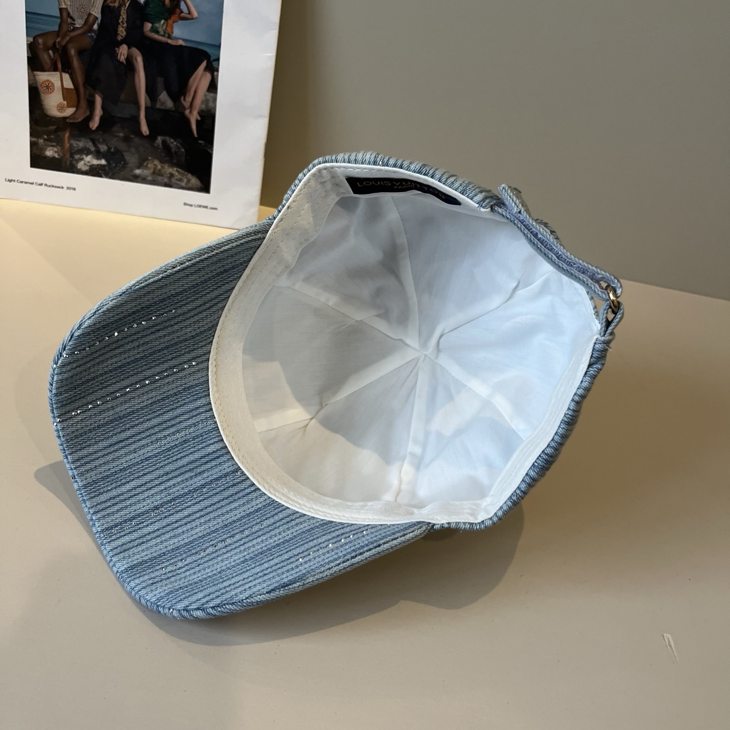 🧢路易威登棒球帽 LouisVuitton😍新款LV棒球帽，重工打造♥️高端大气，百搭款🤗男女通用！跑量