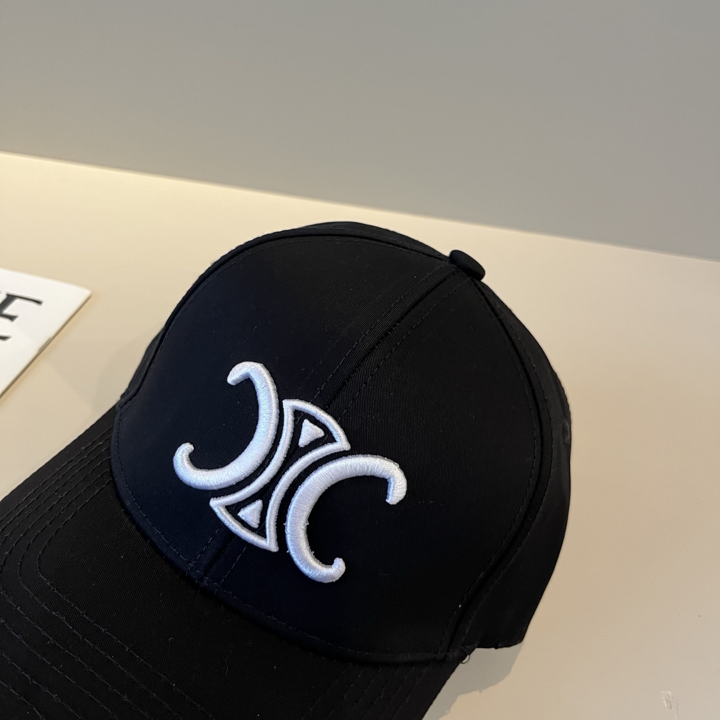 【CELINE赛琳】新款经典休闲潮流款 棒球帽🧢日韩风格，随便搭配都超好看！出门旅游，绝对要入手的一款