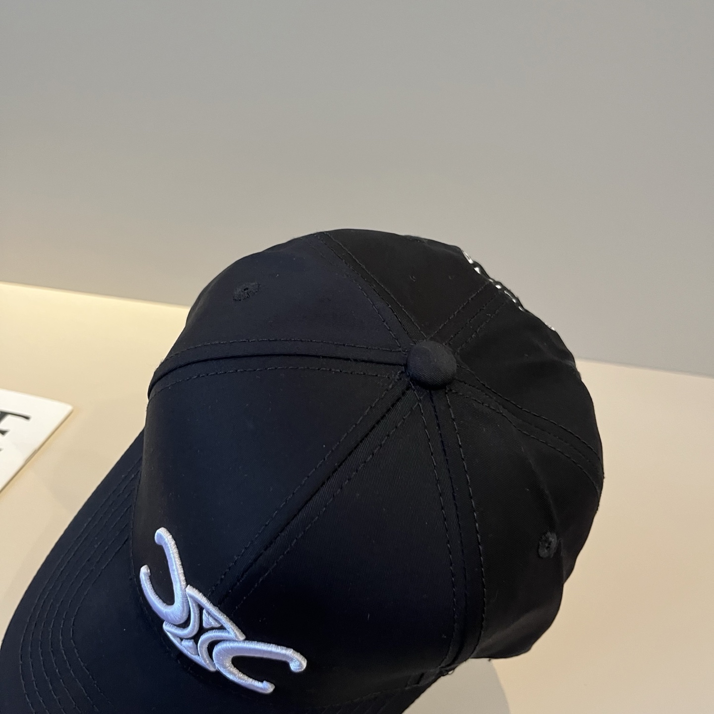 【CELINE赛琳】新款经典休闲潮流款 棒球帽🧢日韩风格，随便搭配都超好看！出门旅游，绝对要入手的一款
